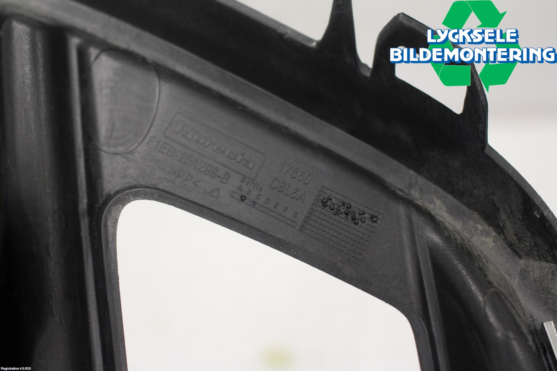Ford FOCUS 15-18 Dimljussarg Fram