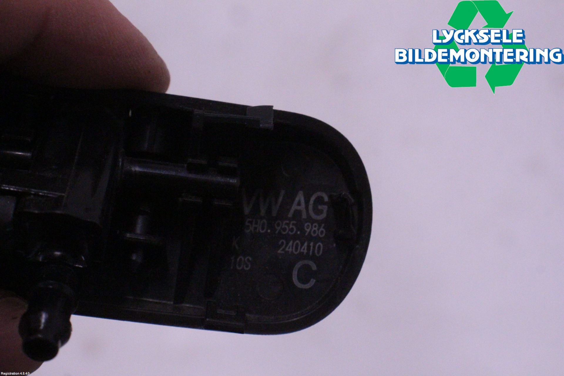 Volkswagen VW TIGUAN 24- Spolarmunstycke Rutor