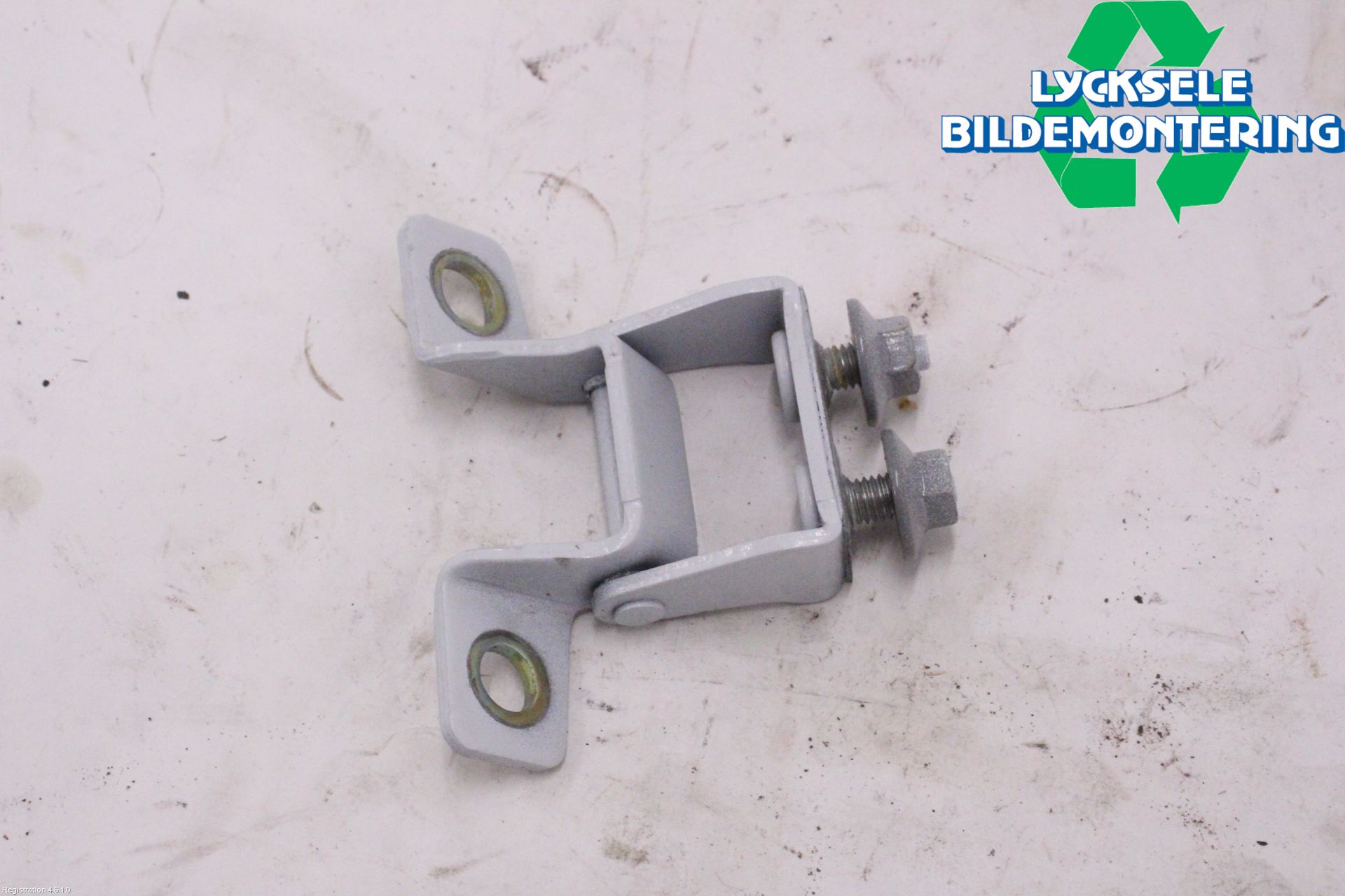 Kia CEED/CEED SW 19- Bakluckegångjärn Vä