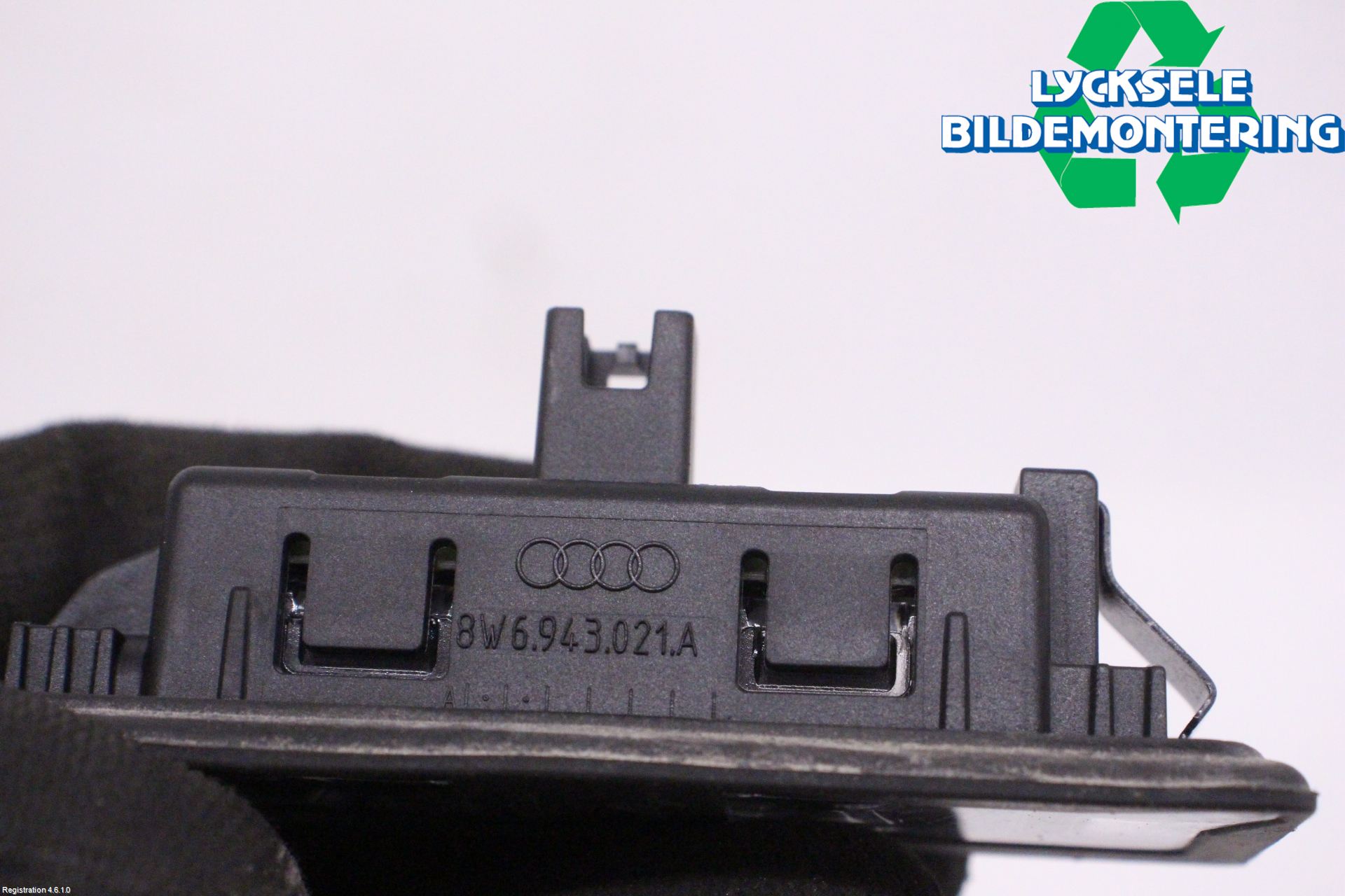 Audi Q5/SQ5 17- Skylt Belysning