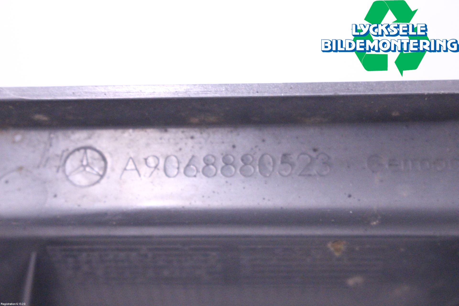 Mercedes-Benz MB SPRINTER (W906) 06-18 Grill Komp