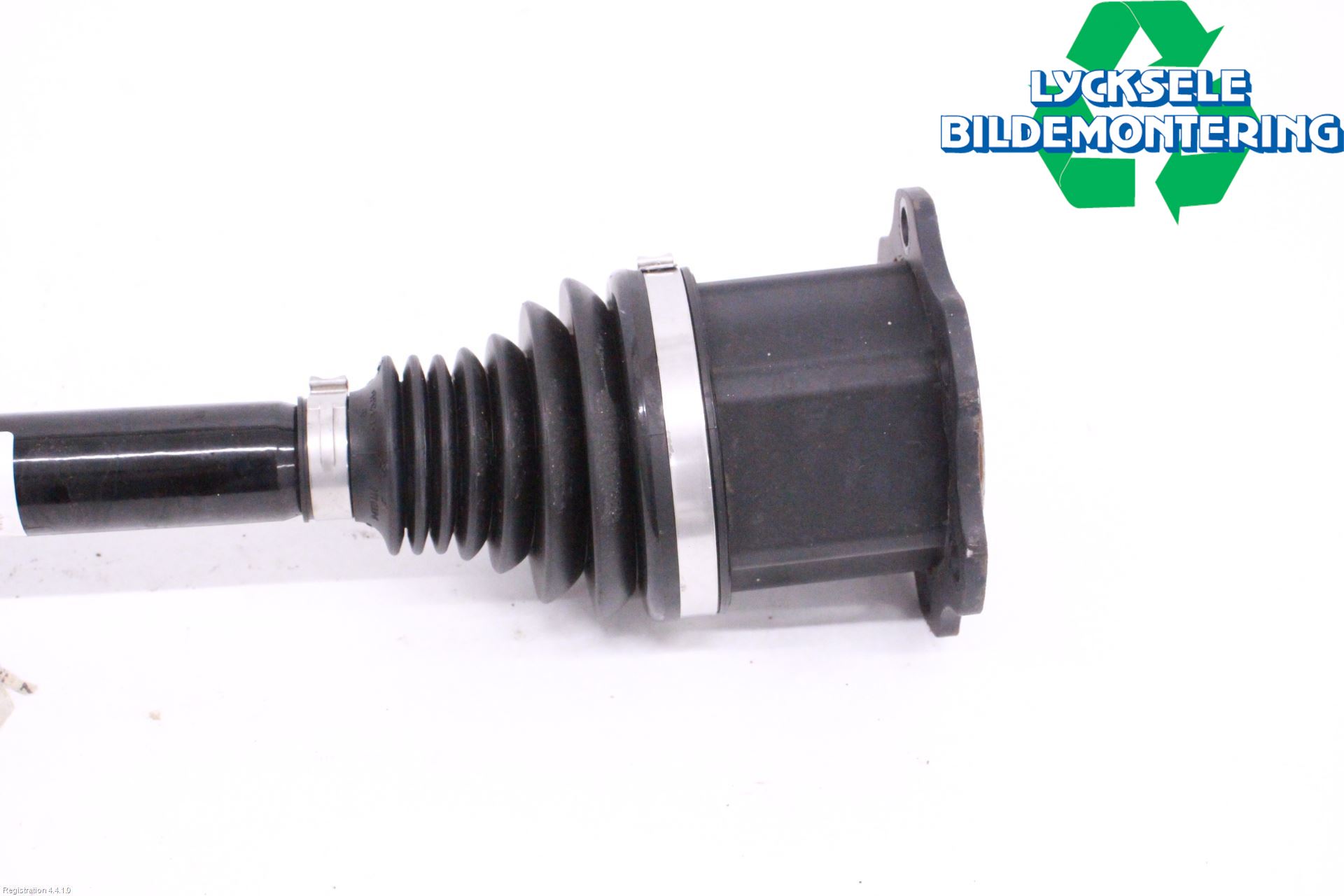 Audi A4/S4 B9 20- Drivaxel Fram Höger