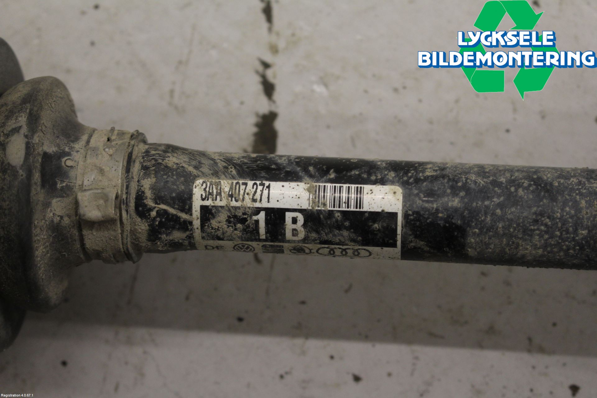 Volkswagen VW CADDY 16-20 Drivaxel Fram Vänster