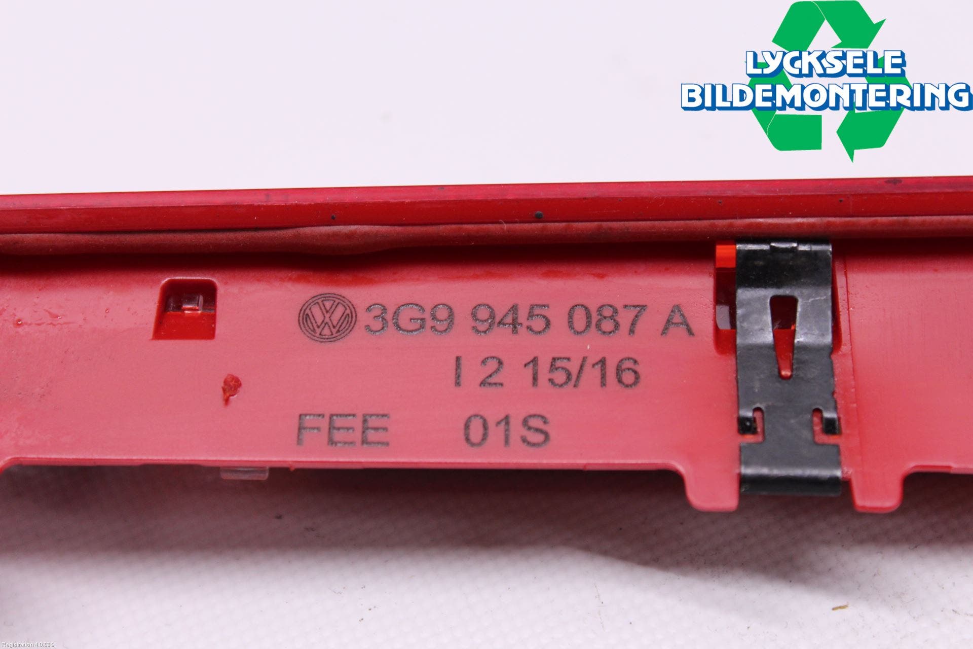 Volkswagen VW PASSAT 15-19 Bromsljus Bakruta