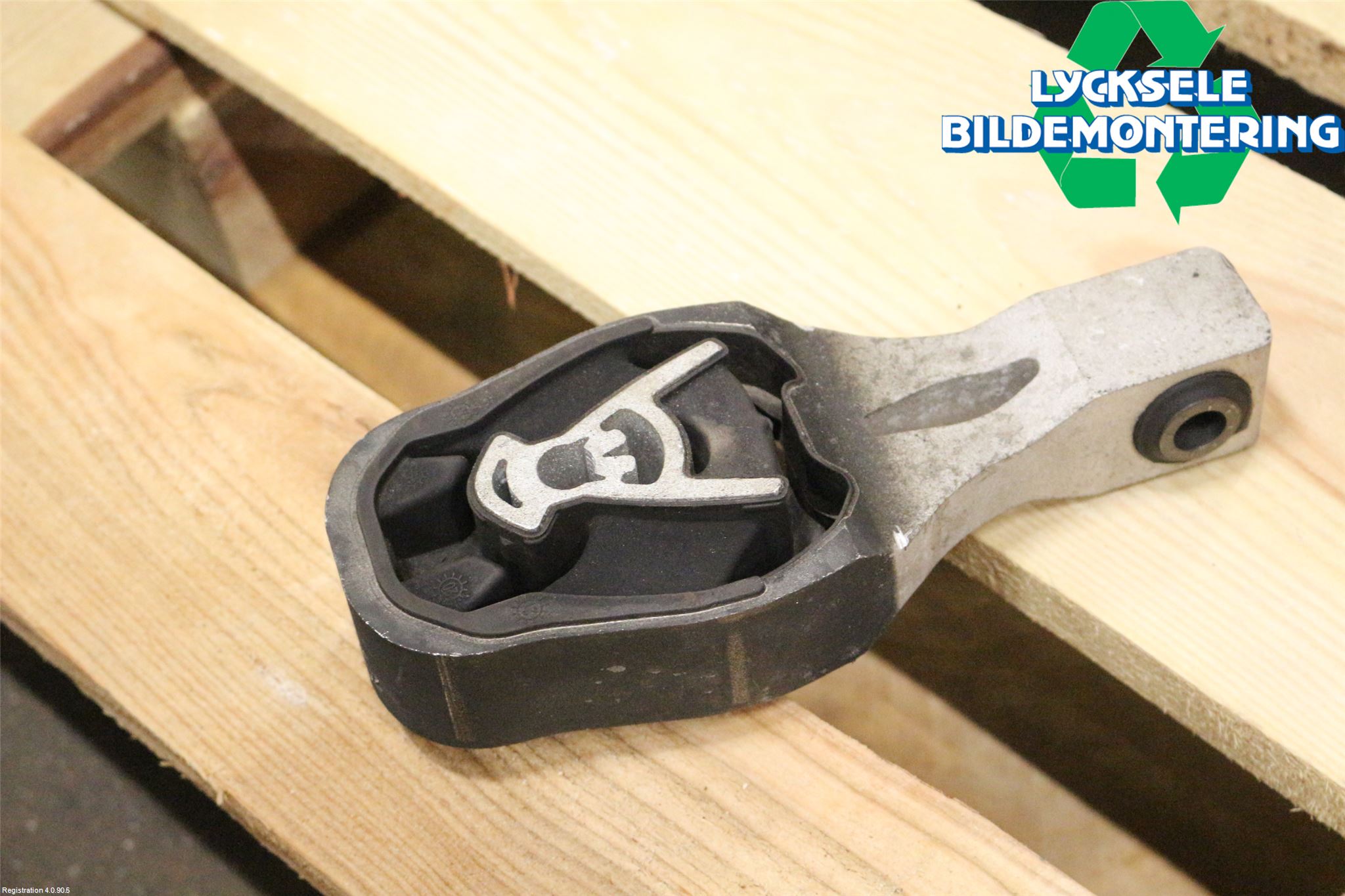 Peugeot 3008 17-24 Växellådsfäste