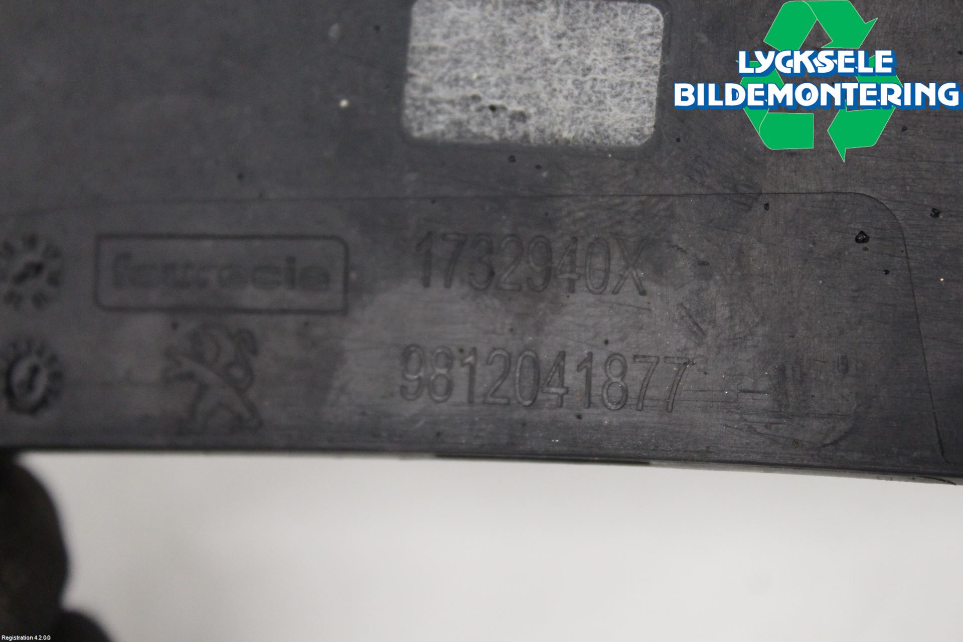 Peugeot 5008 17-24 Stötfångardel Bak Vä