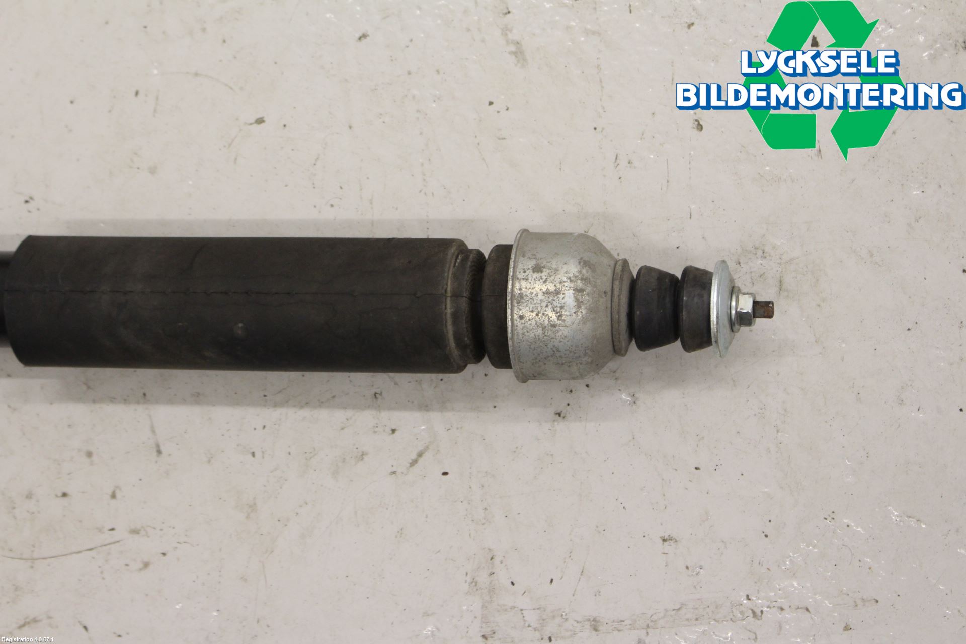 Nissan JUKE 14-19 Stötdämpare Bak