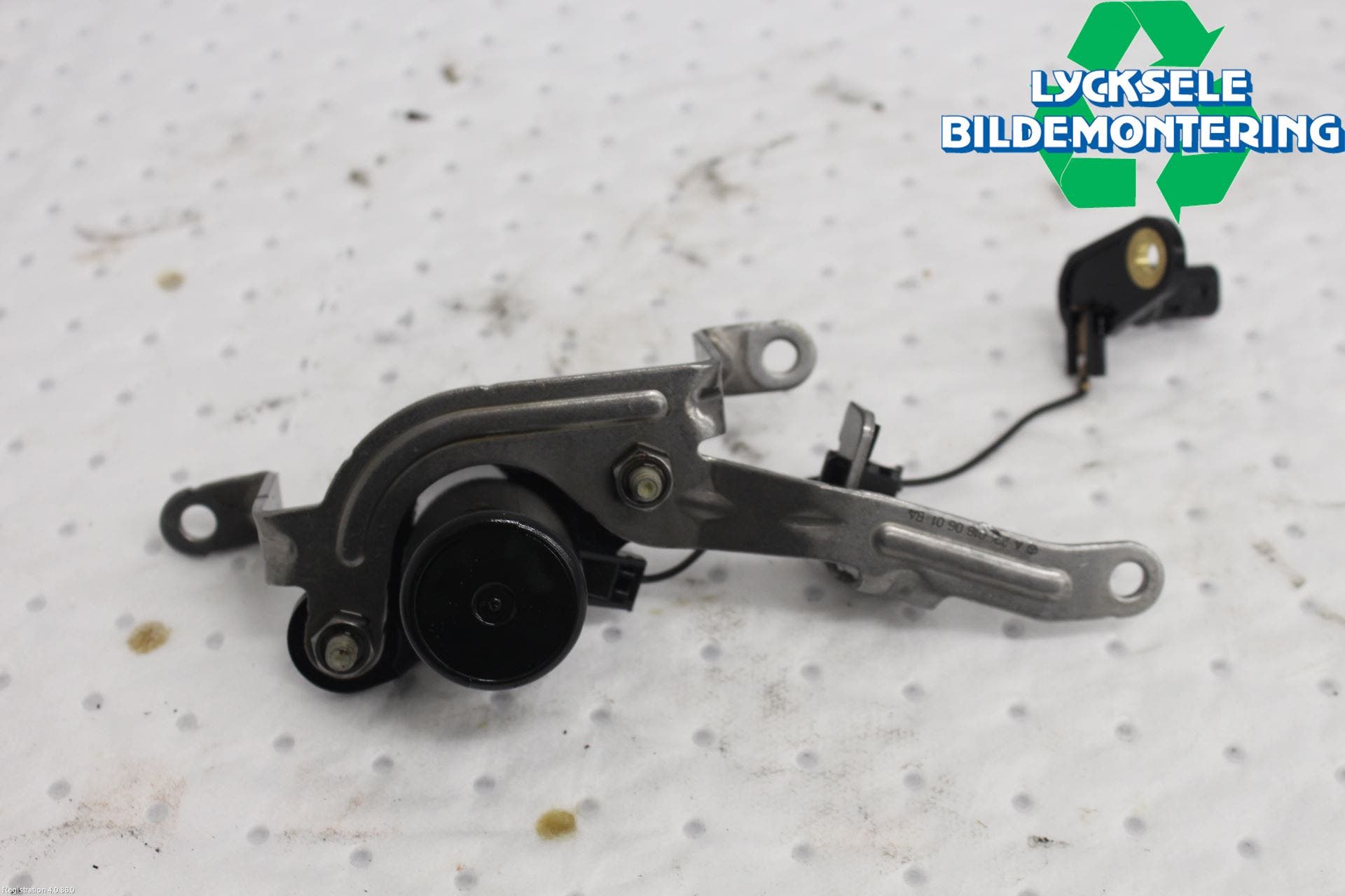 Mercedes-Benz MB C-KLASS (W205) 14-21 Givare Oljenivå Vakt