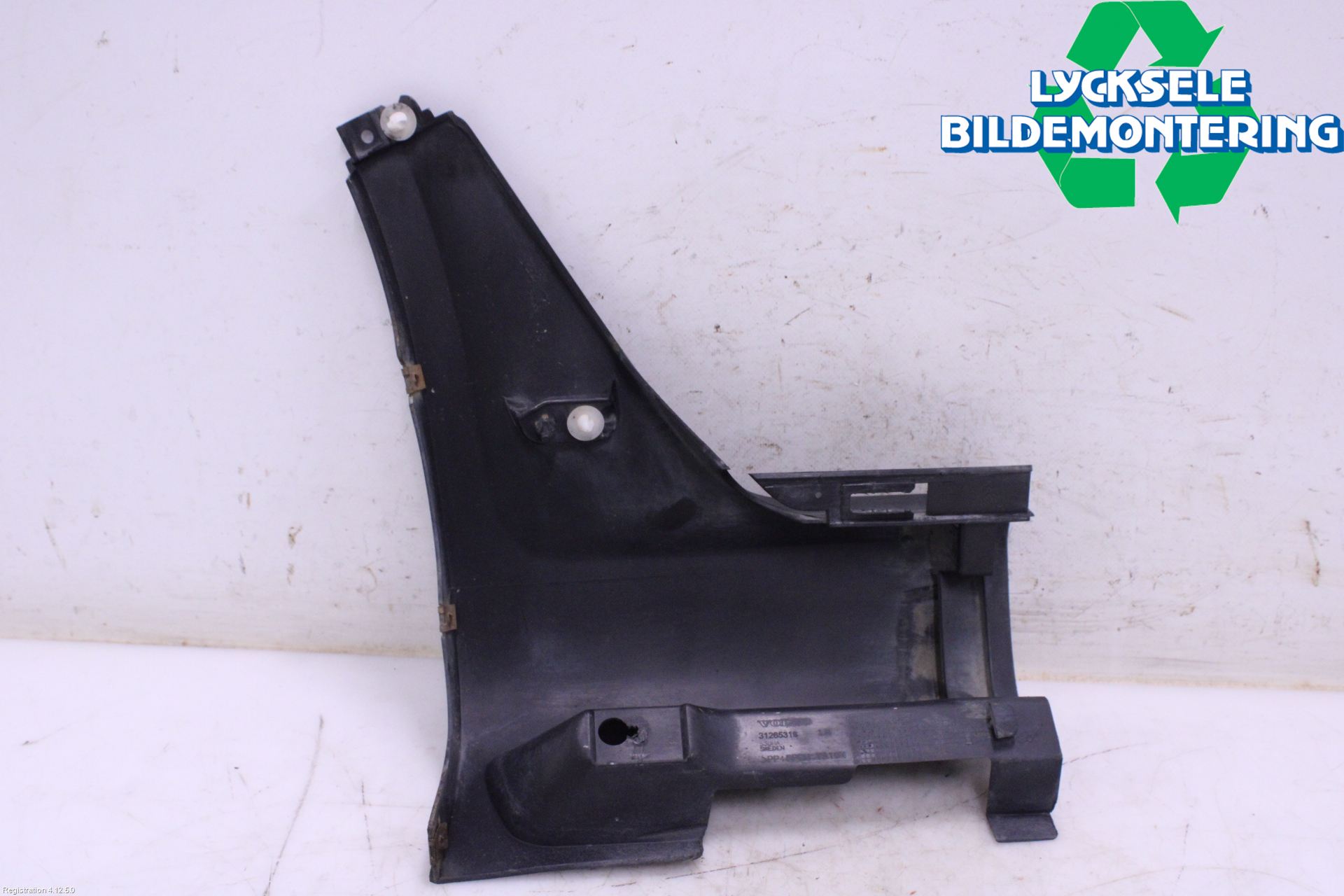 Volvo XC70 08-13 Sidokjol Vä