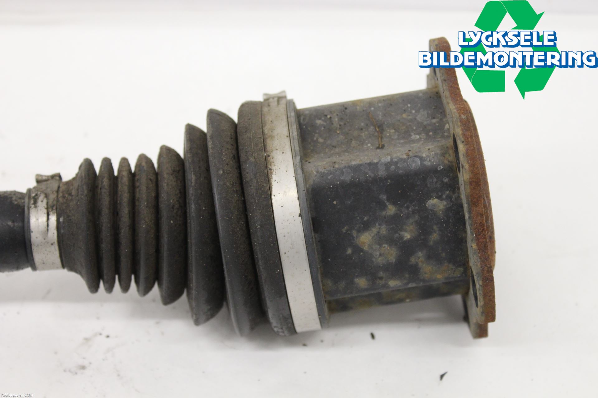 Volkswagen VW TOUAREG CR 18- Drivaxel Fram Vänster