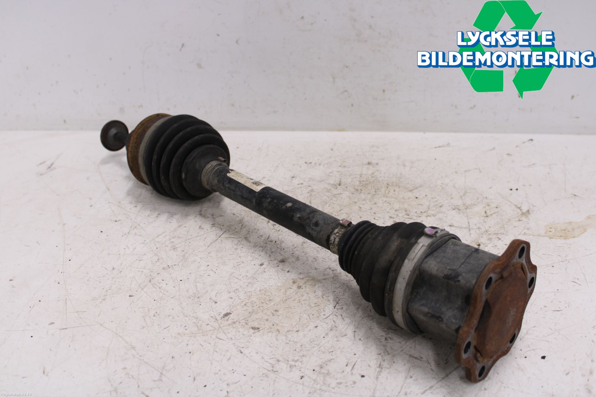 Audi Q8/SQ8 4M 19- Drivaxel Fram Höger