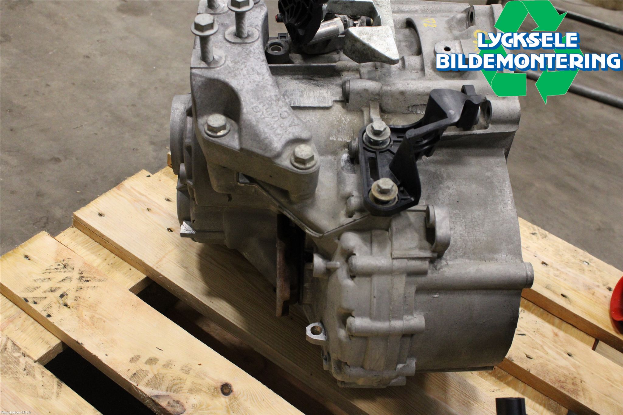 Volkswagen VW PASSAT 11-14 Växellåda Man 6 Vxl