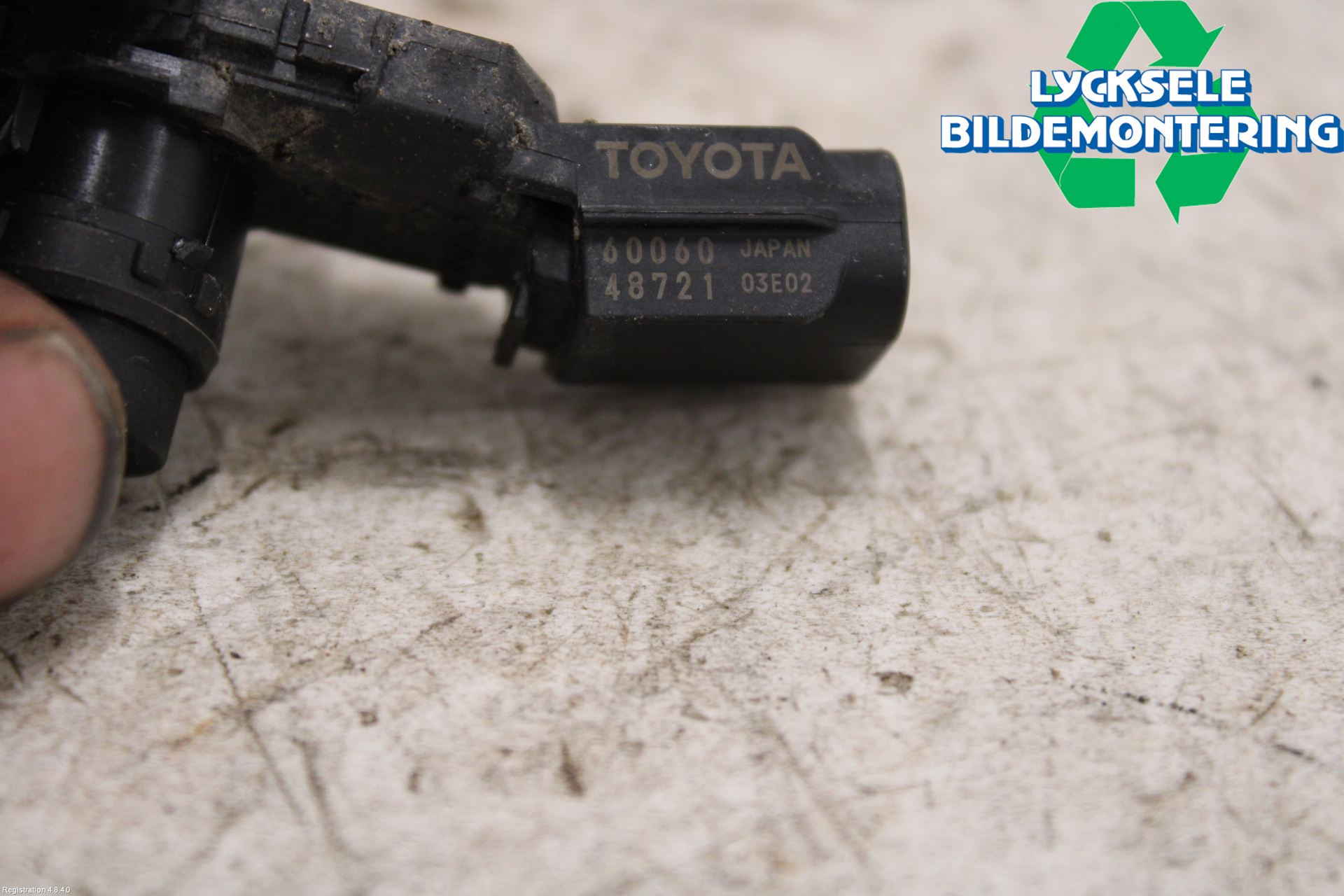 Toyota RAV4 19- Parkeringshjälp Backsensor