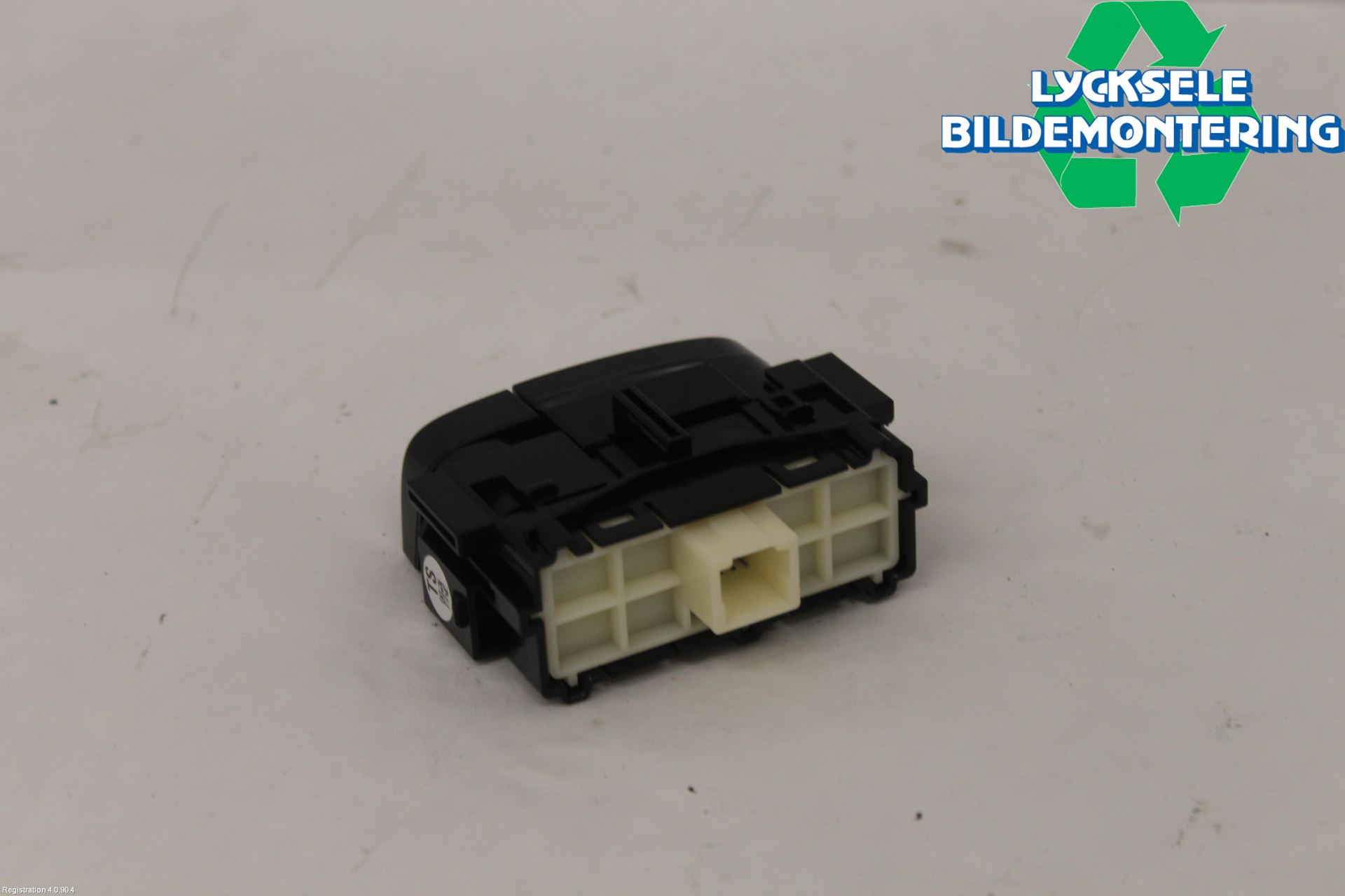 Toyota COROLLA 19- Strömställare Övrigt