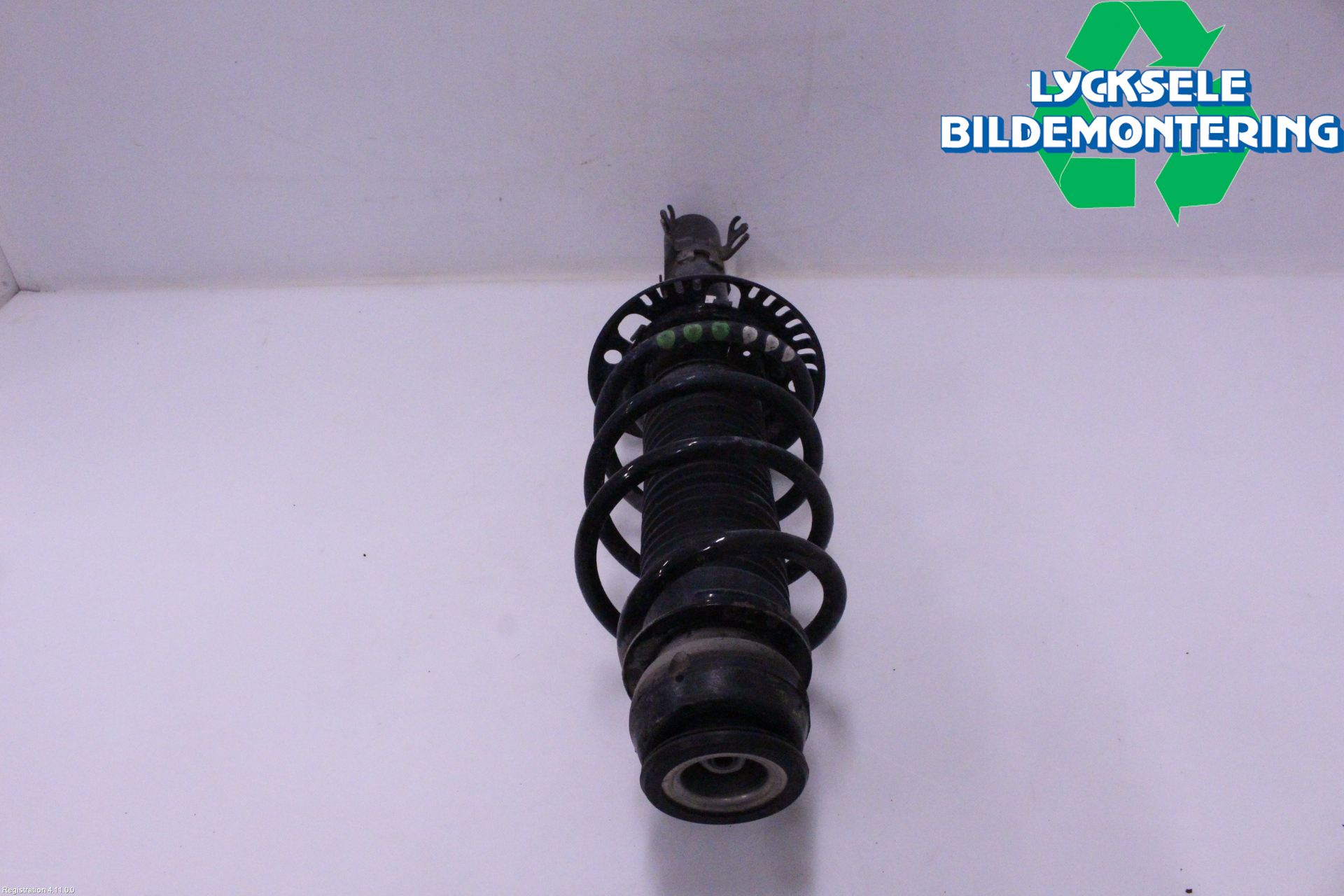 Volkswagen VW POLO 10-17 Fjäderben Fram Höger
