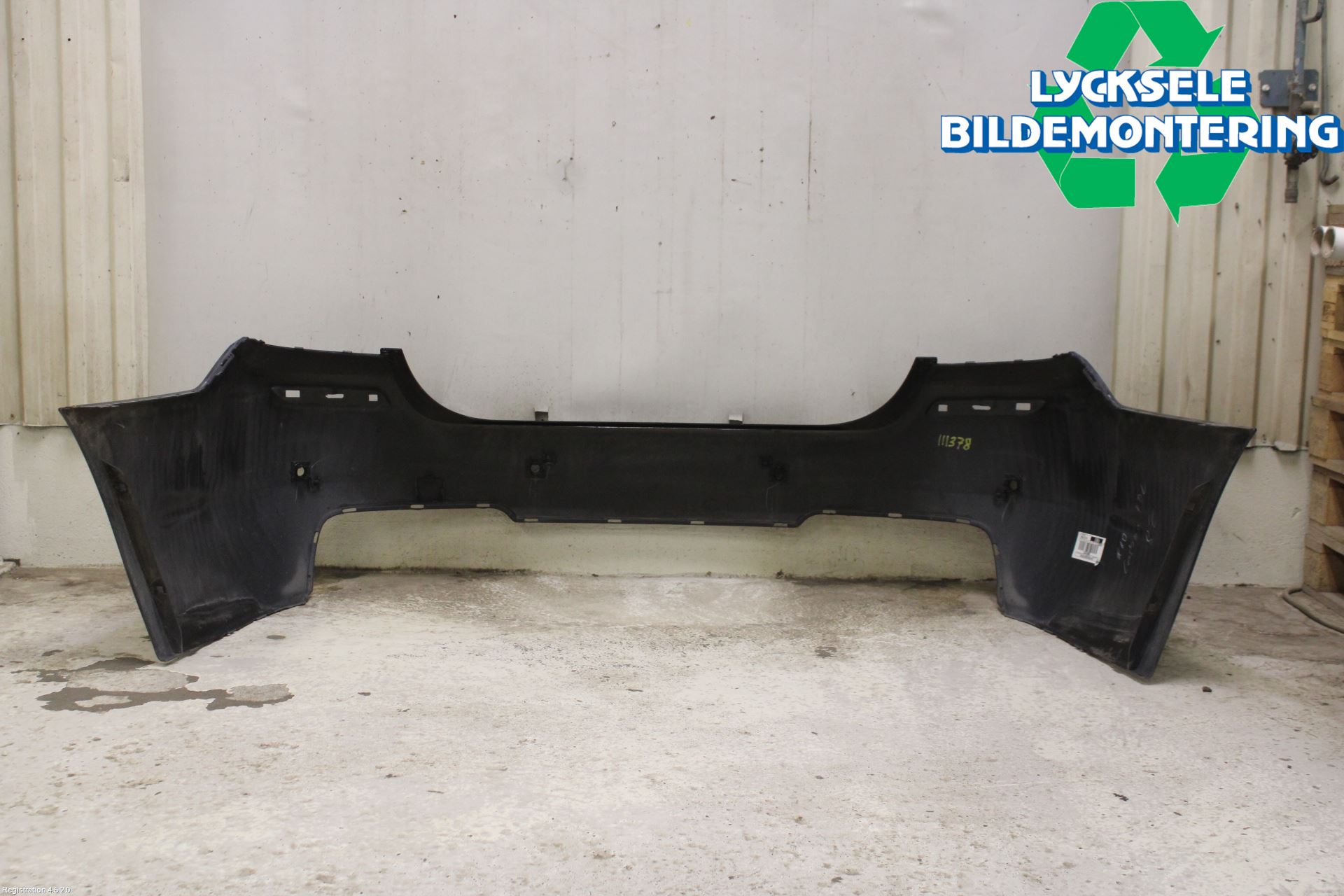 BMW 5 F10/F11/F18 09-17 Stötfångarbeklädnad Bak