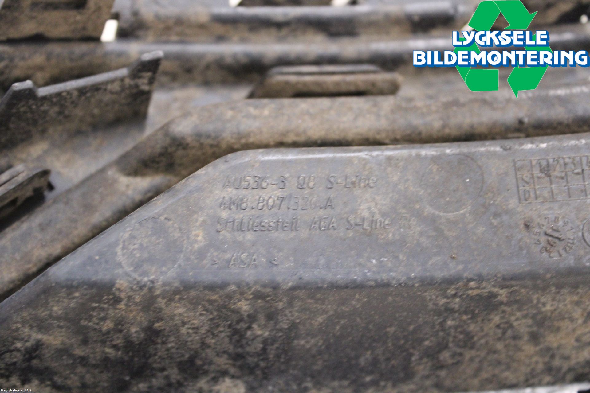 Audi Q8/SQ8 4M 19- Stötfångardel Bak Hö