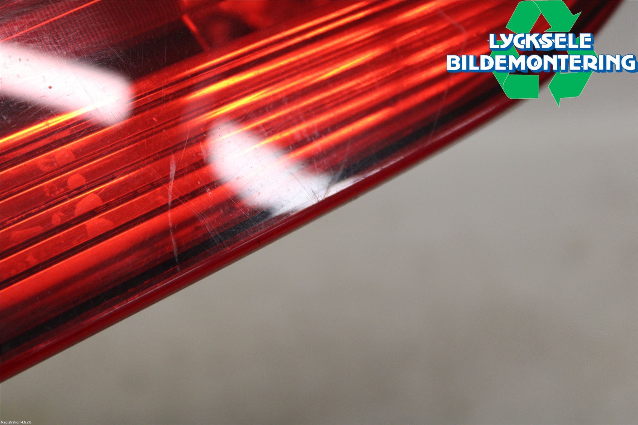 BMW X1 E84 10-15 Bakljus Lucka Vä