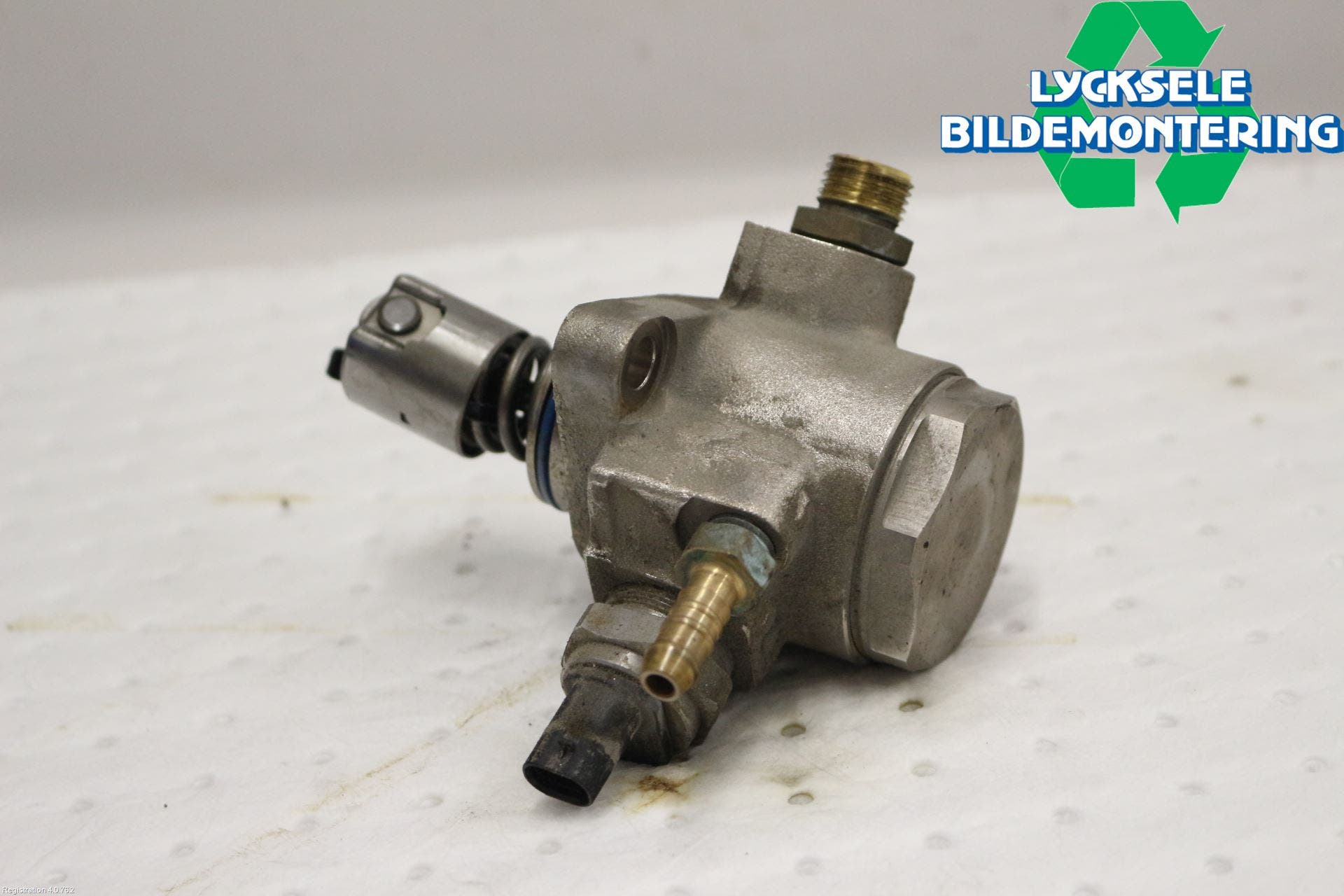 Volkswagen VW T-ROC 18- Bränsle Insppump Bensin