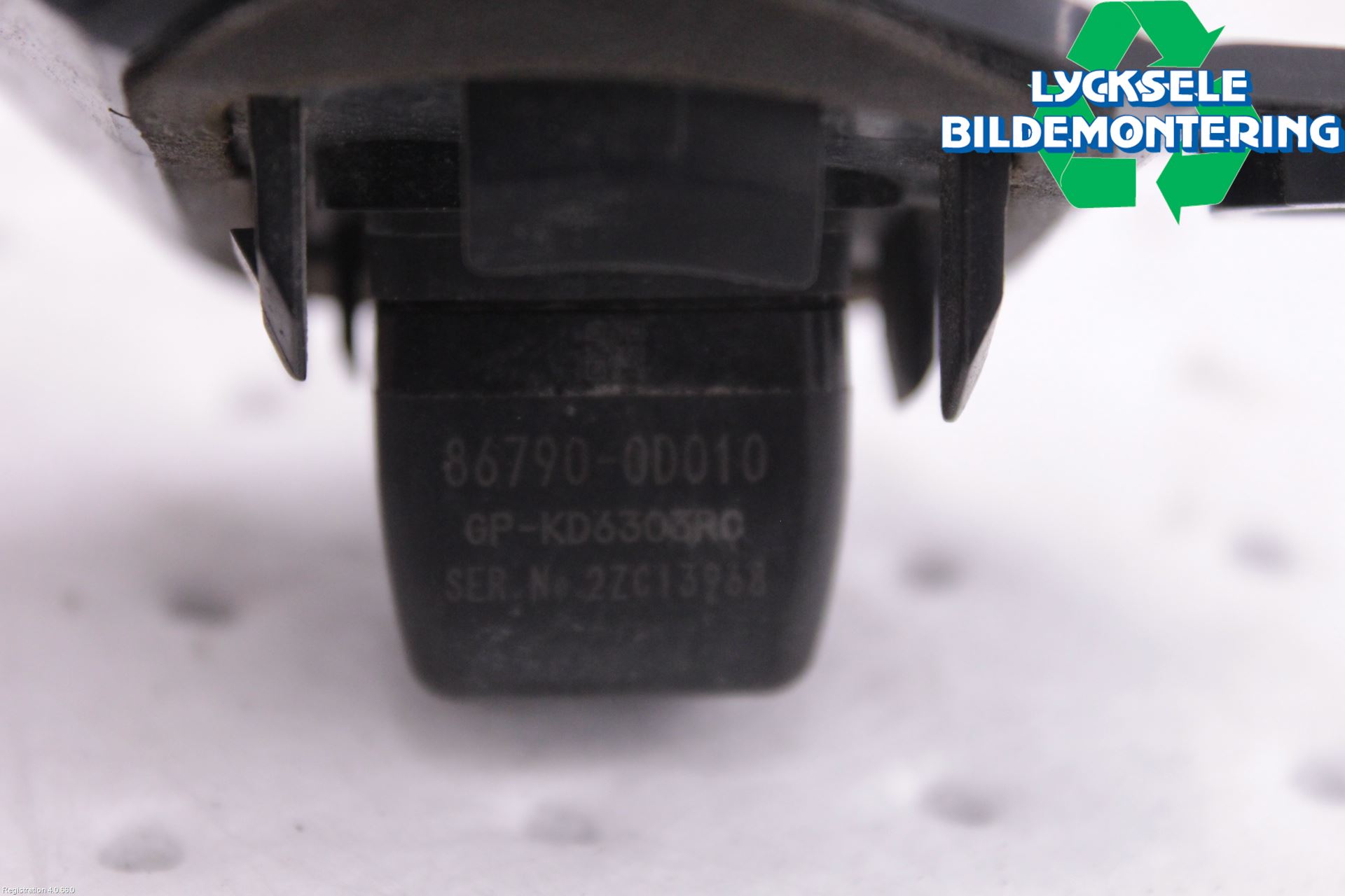 Toyota YARIS XP130 12-14 Parkeringshjälp Kamera