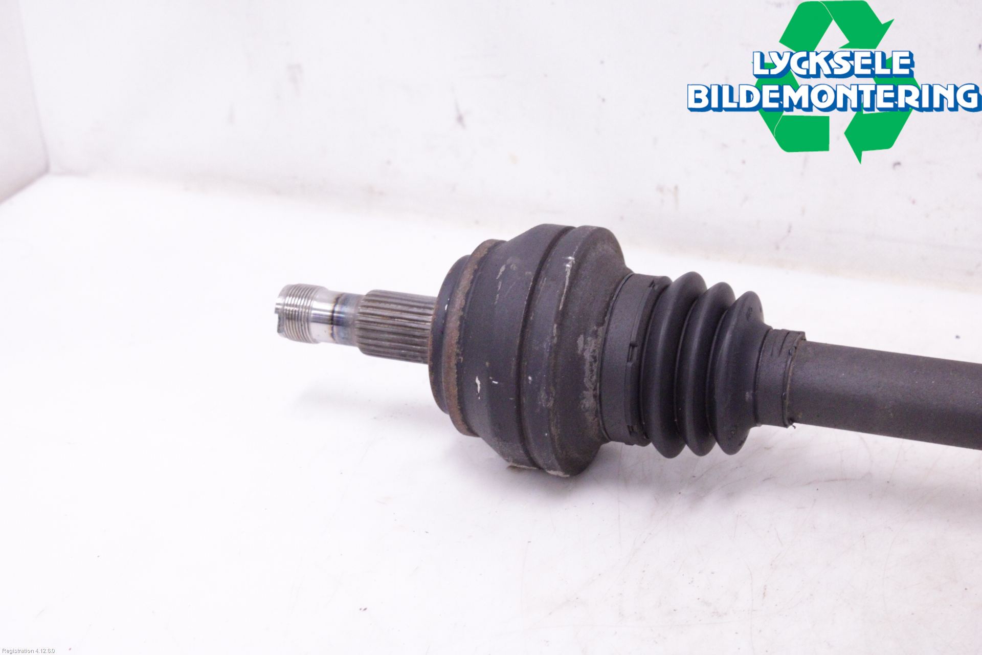 Mercedes-Benz MB GLC-KLASS (X253/C253) 15-22 Drivaxel Bak Vänster