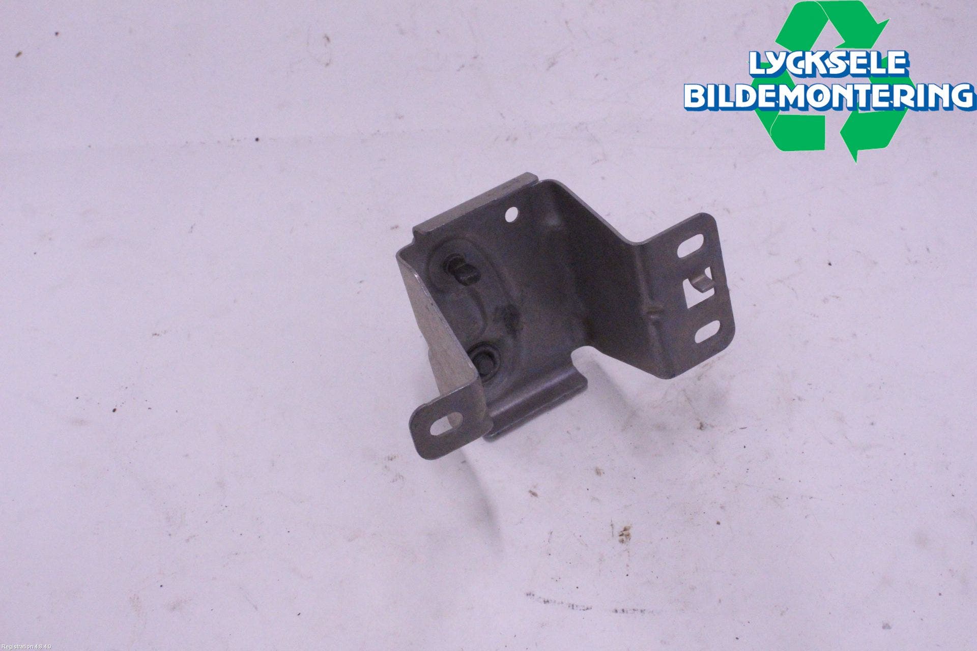 Alfa VW TIGUAN 24- Huv Spärr