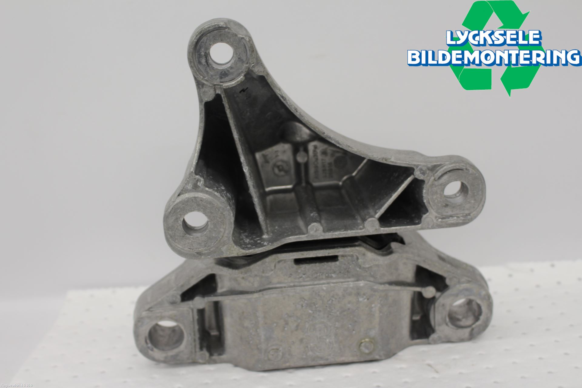 Ford FOCUS 19- Motorfäste