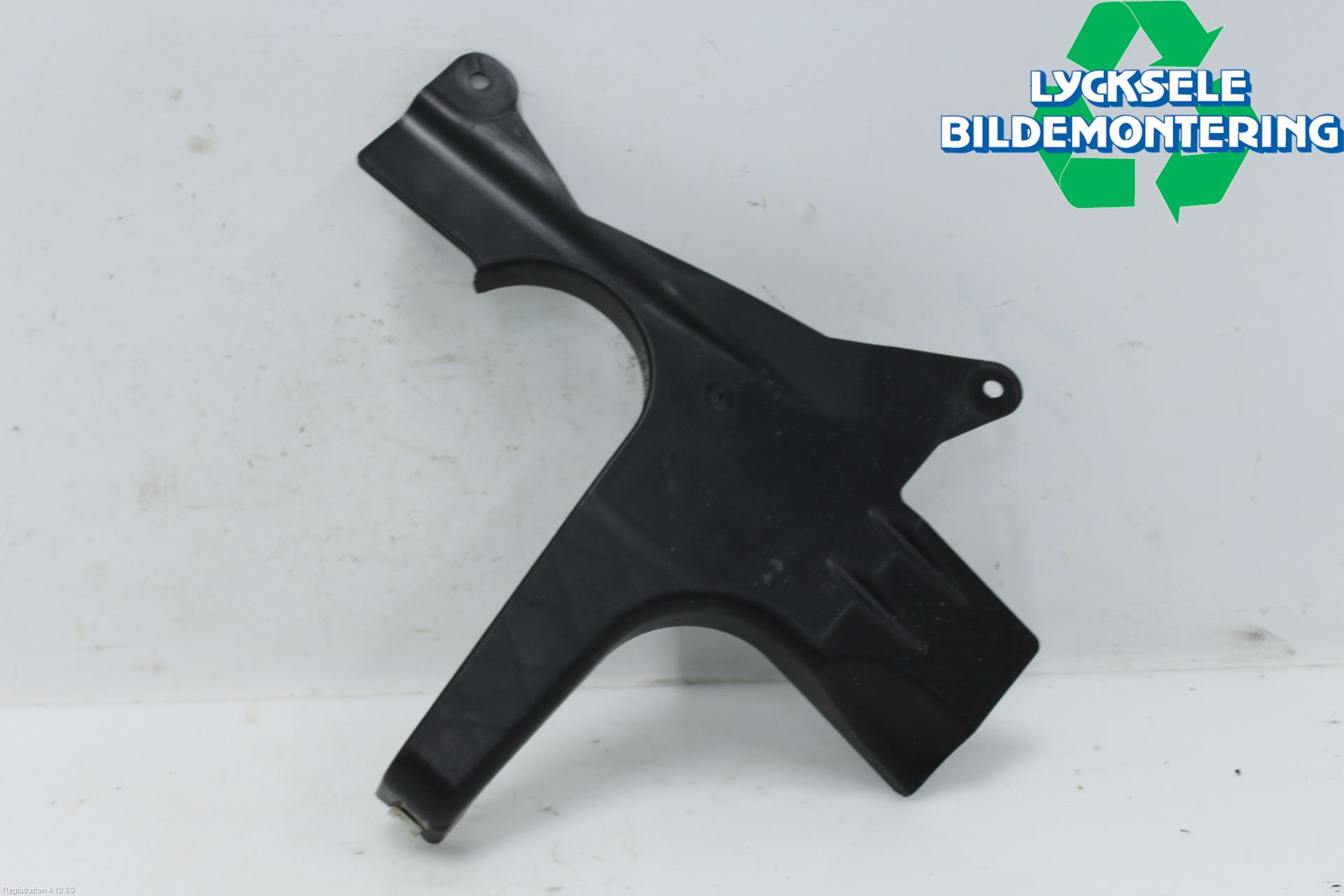 BMW 3 G20/G21/G80/G81 19- Deflektor Plåt-Plast Kylning