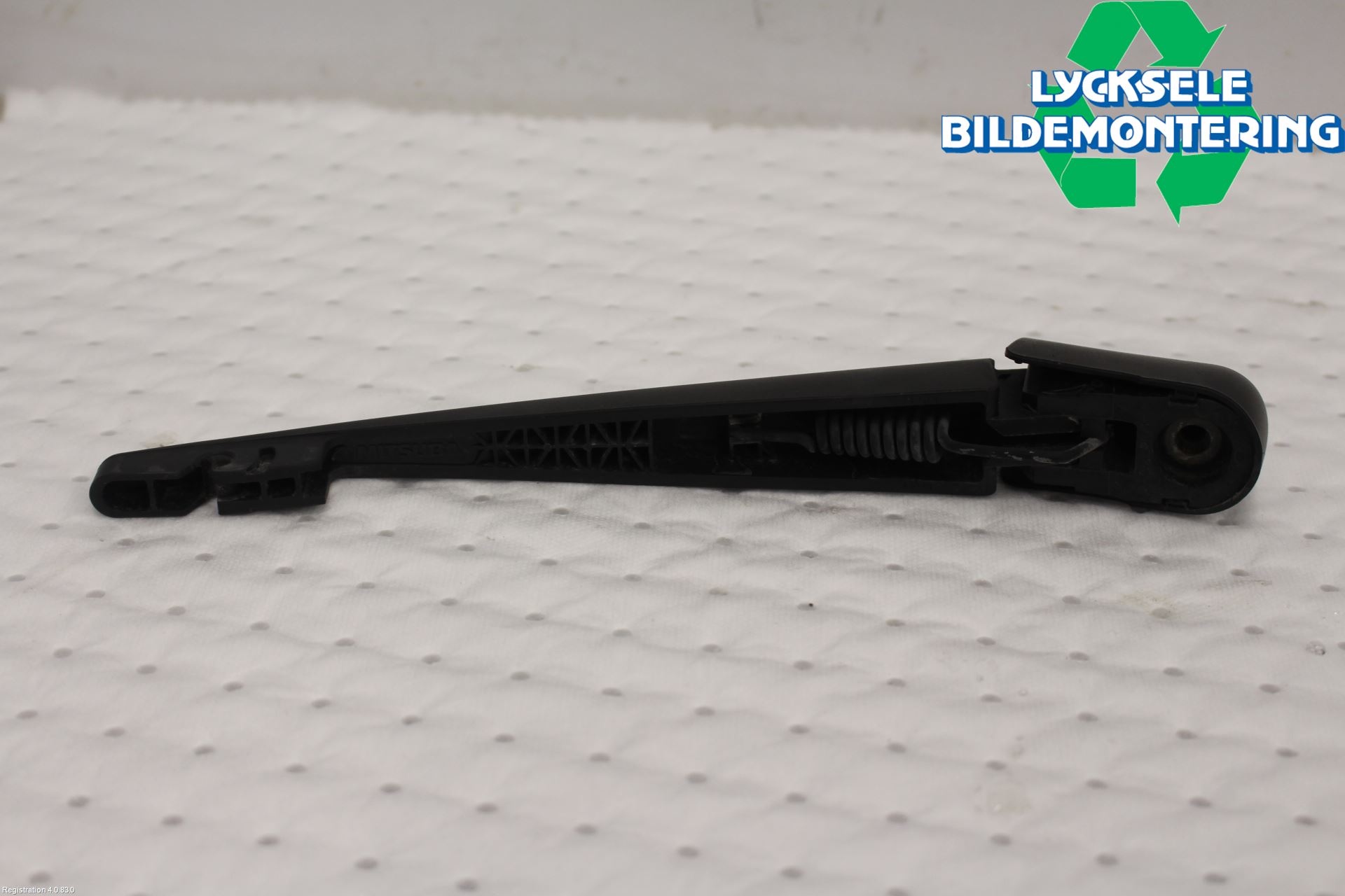 Mitsubishi OUTLANDER 13-21 Torkararm-Bakruta