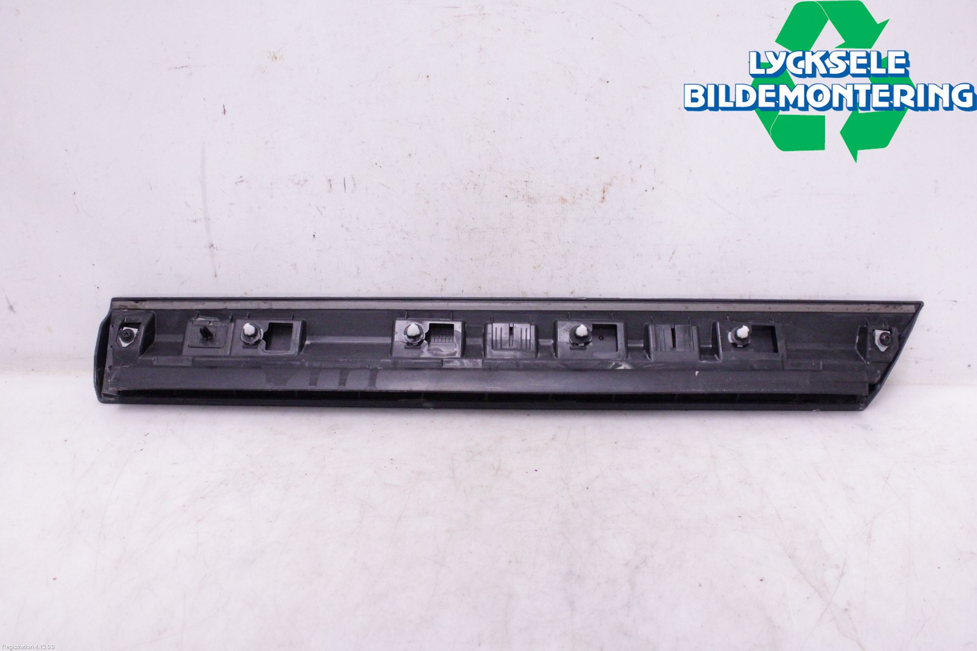 Volkswagen VW PASSAT 20-24 Dörr Dekorlist Bak Hö