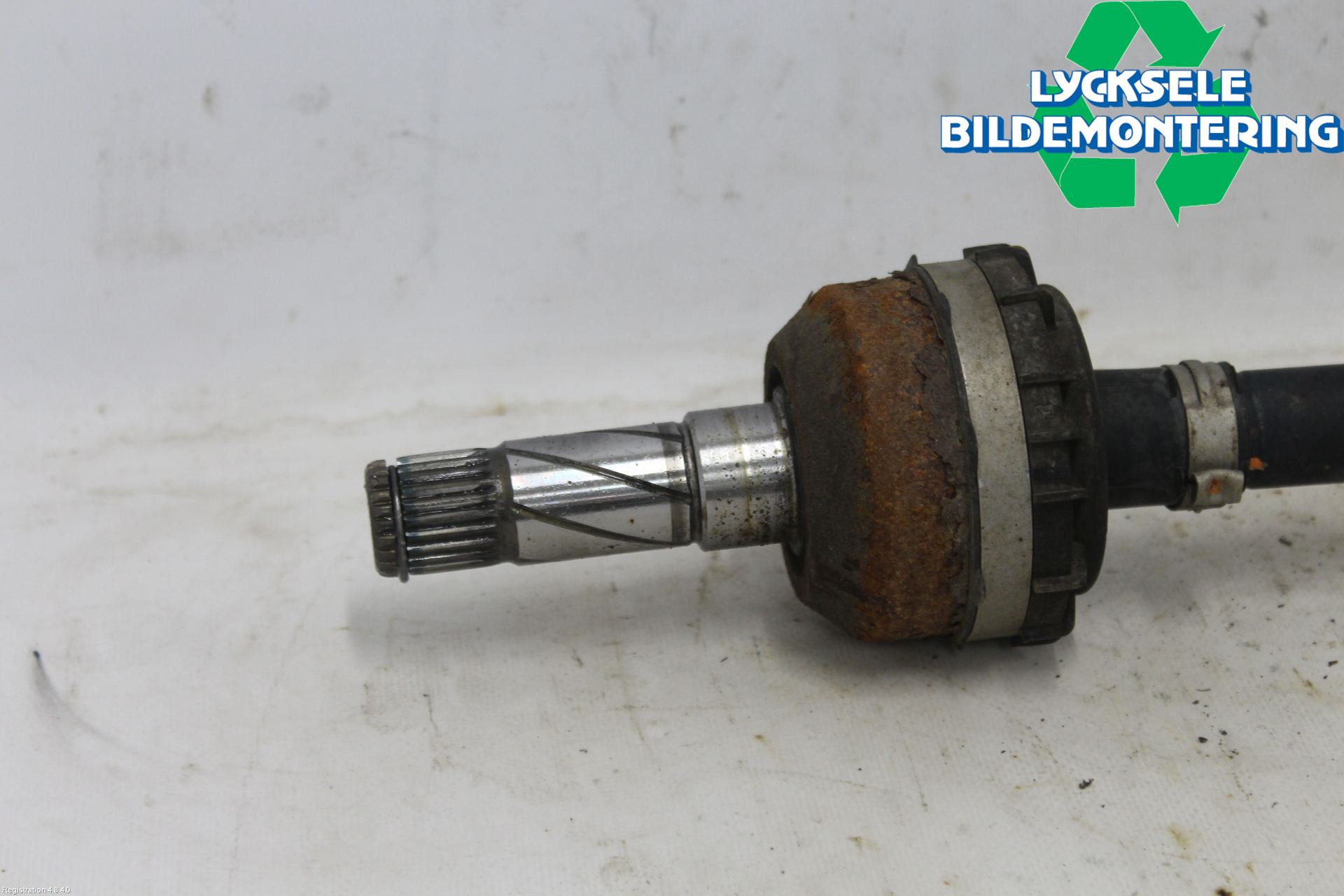 Volvo V60 19- Drivaxel Bak Höger