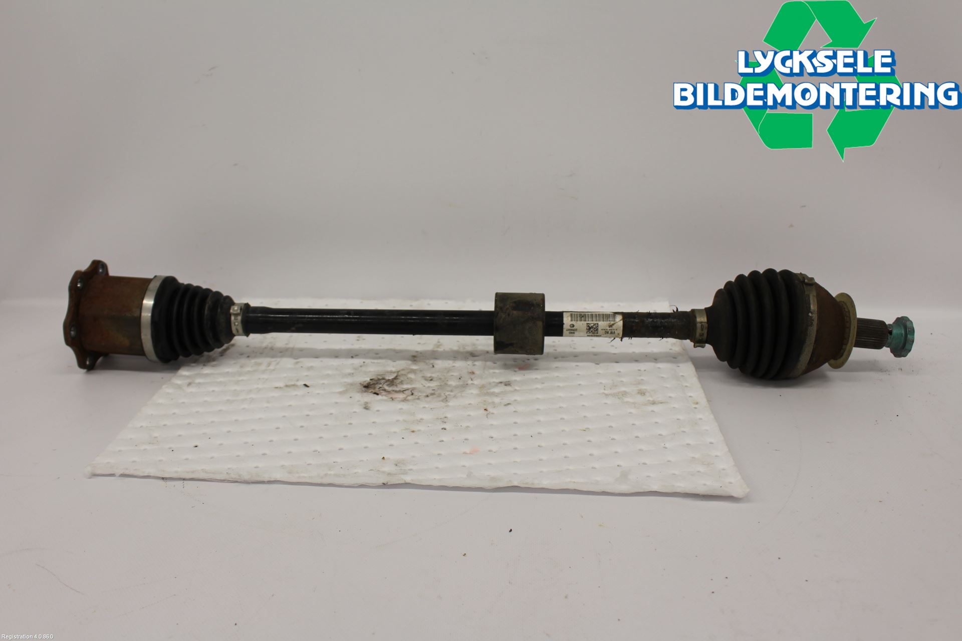 Audi A1 19- Drivaxel Fram Höger