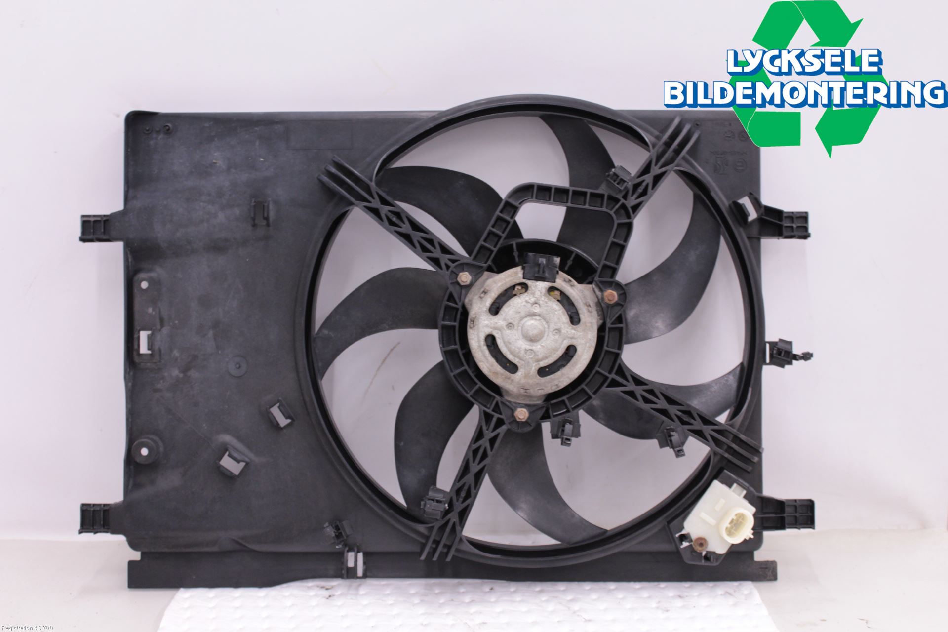 Opel CORSA D 07-14 Kylfläkt El