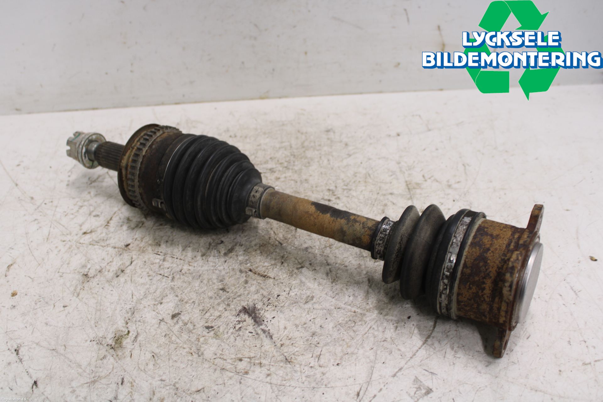 Mitsubishi L200 16-23 Drivaxel Fram Höger