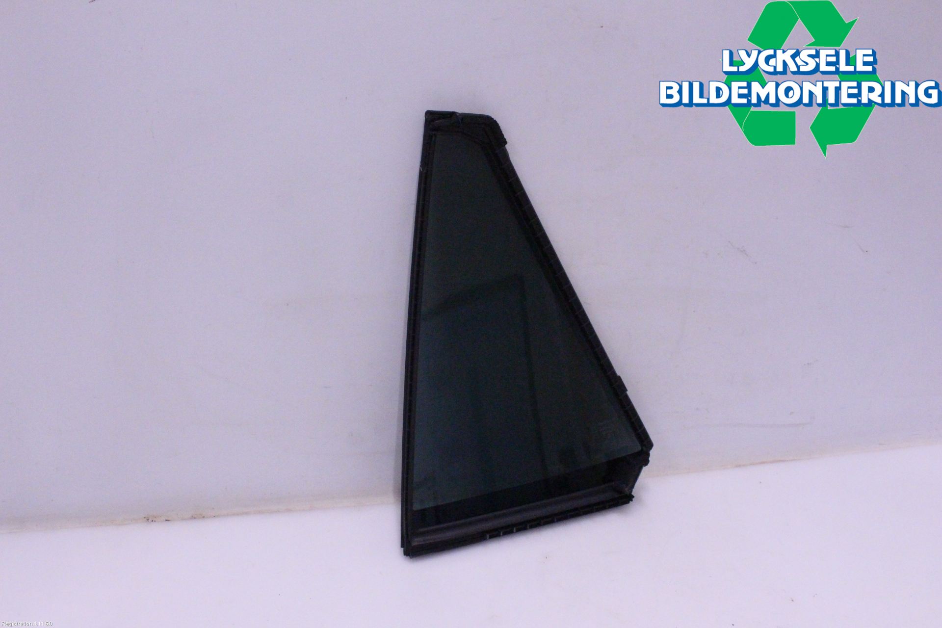 Subaru OUTBACK 21- Dörruta Bak Lilla Hö