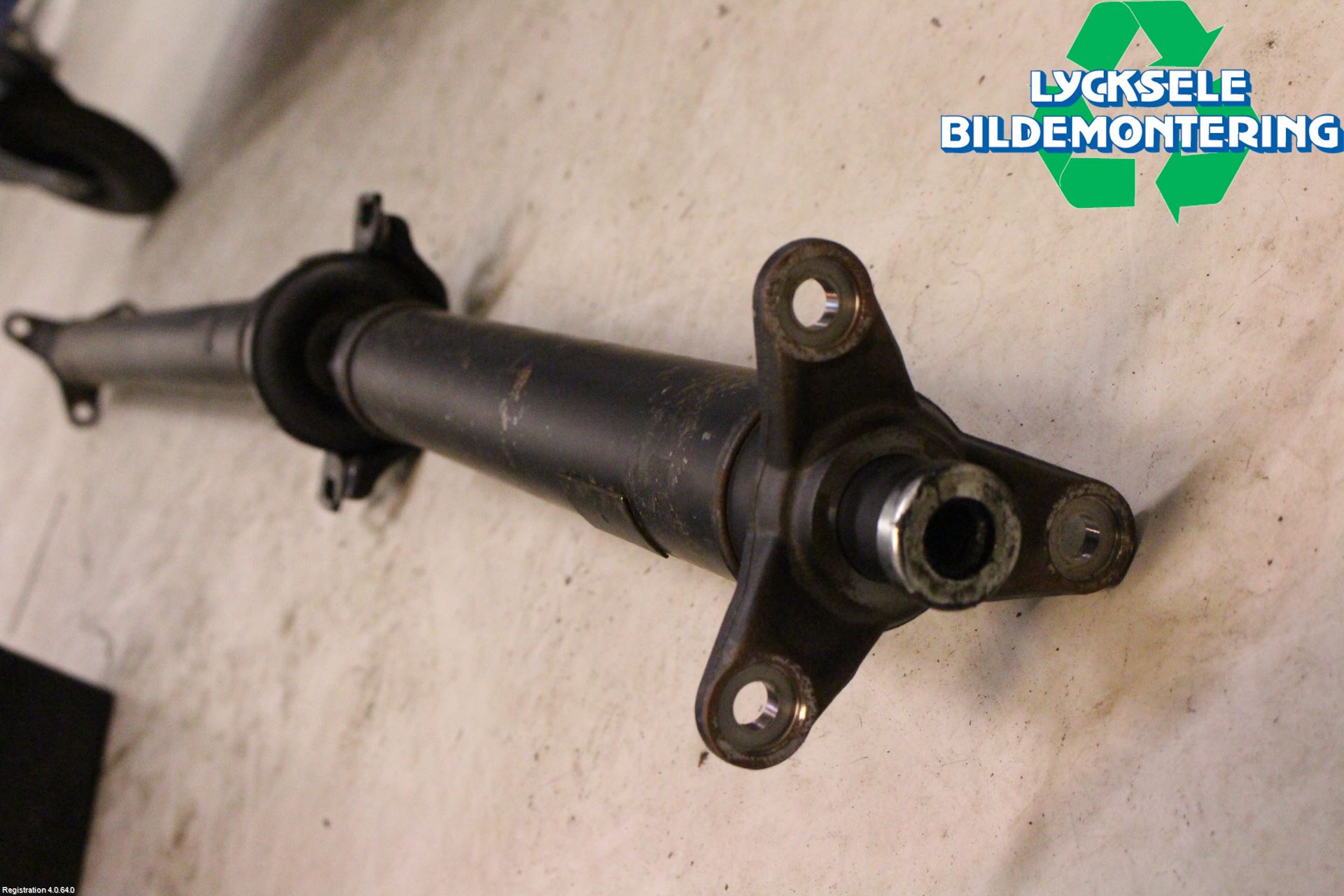 Lexus GS 300h/450h 13-20 Mellanaxel Komp