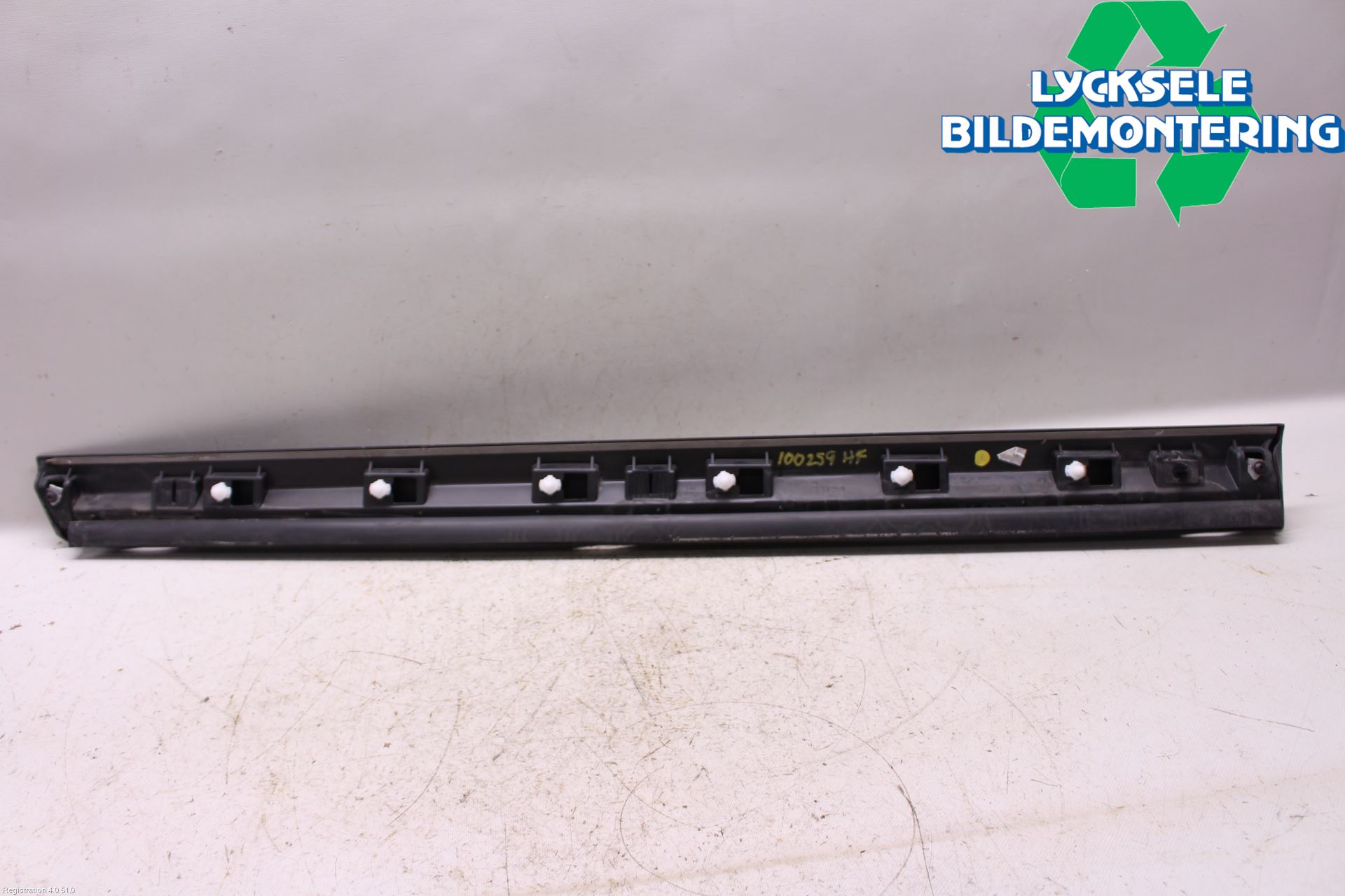 Volkswagen VW PASSAT 15-19 Dörr Dekorlist Fram Hö