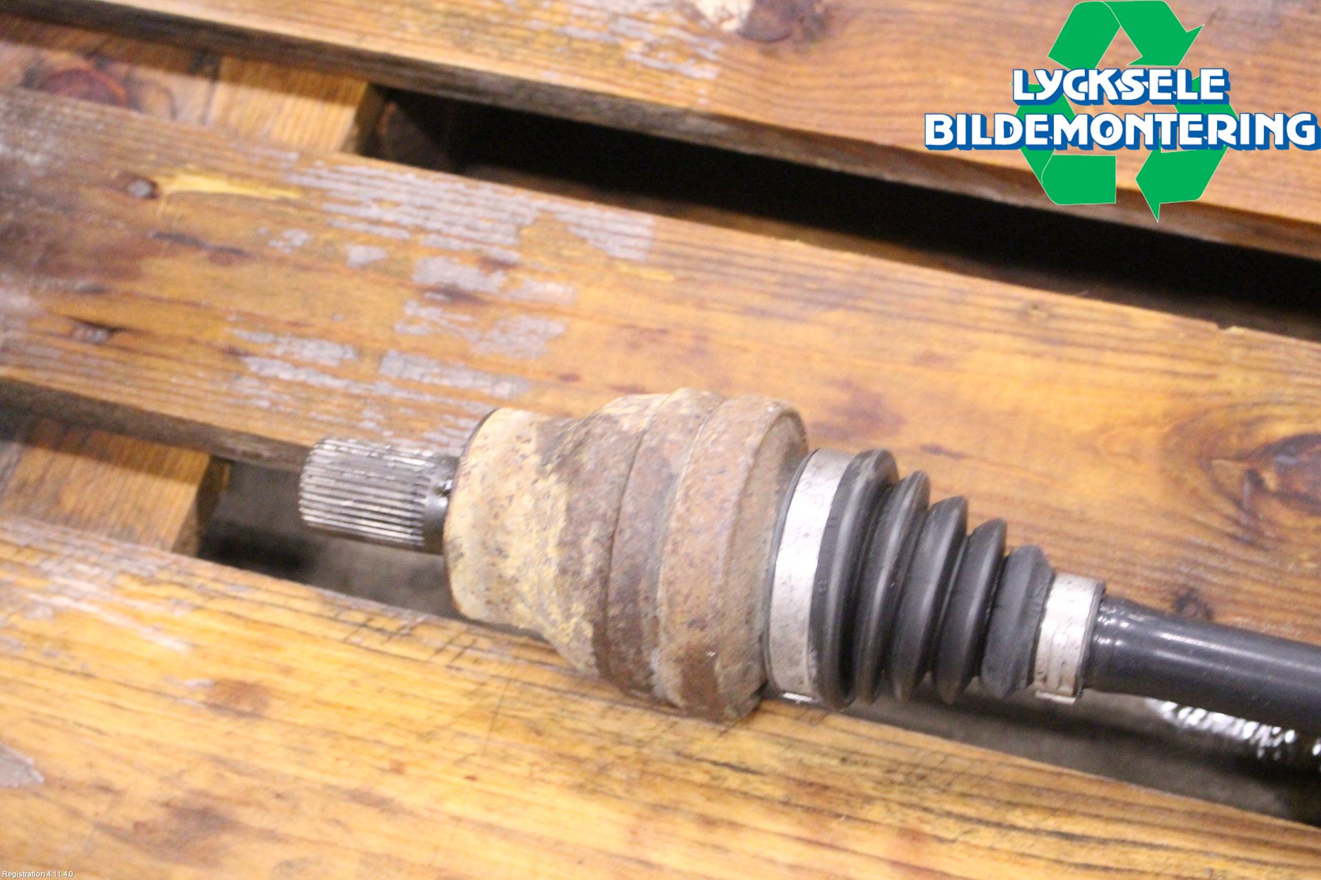 Volvo XC70 05-07 Drivaxel Bak Höger