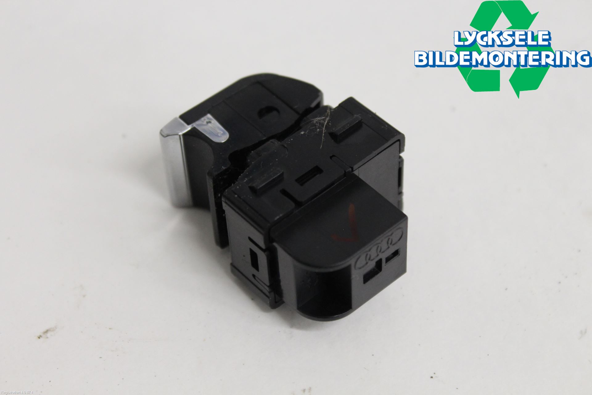 Audi A6 F2/C8 19- Strömställare Elhiss