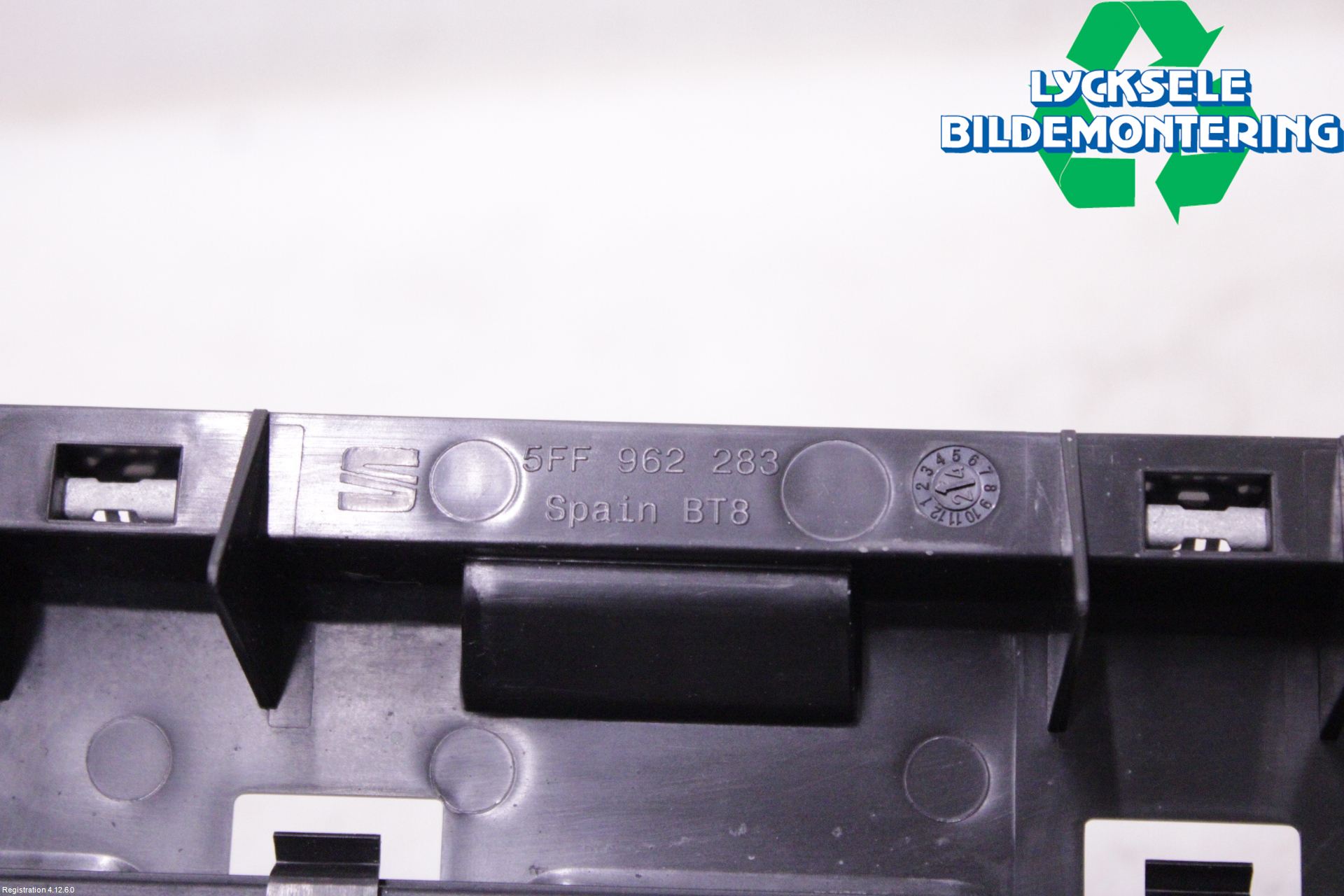 Cupra FORMENTOR 21- Stötfångardel Bak Mitt