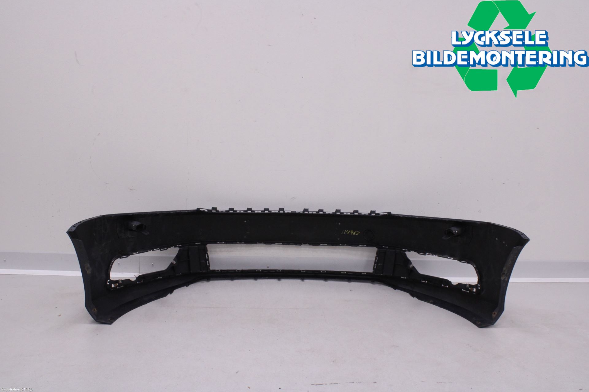 Volkswagen VW PASSAT 11-14 Stötfångarbeklädnad Fram
