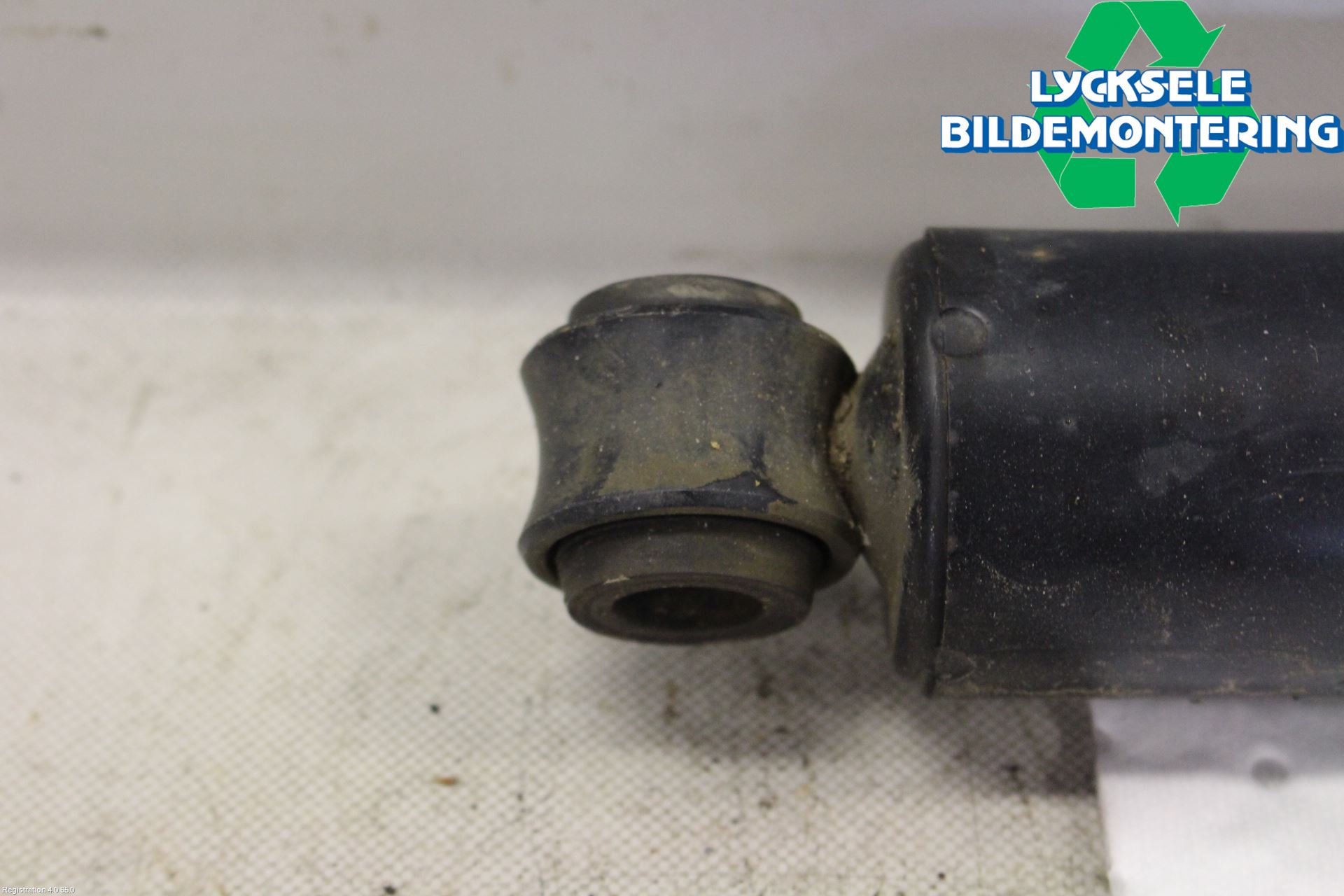 Isuzu D-MAX Stötdämpare Bak