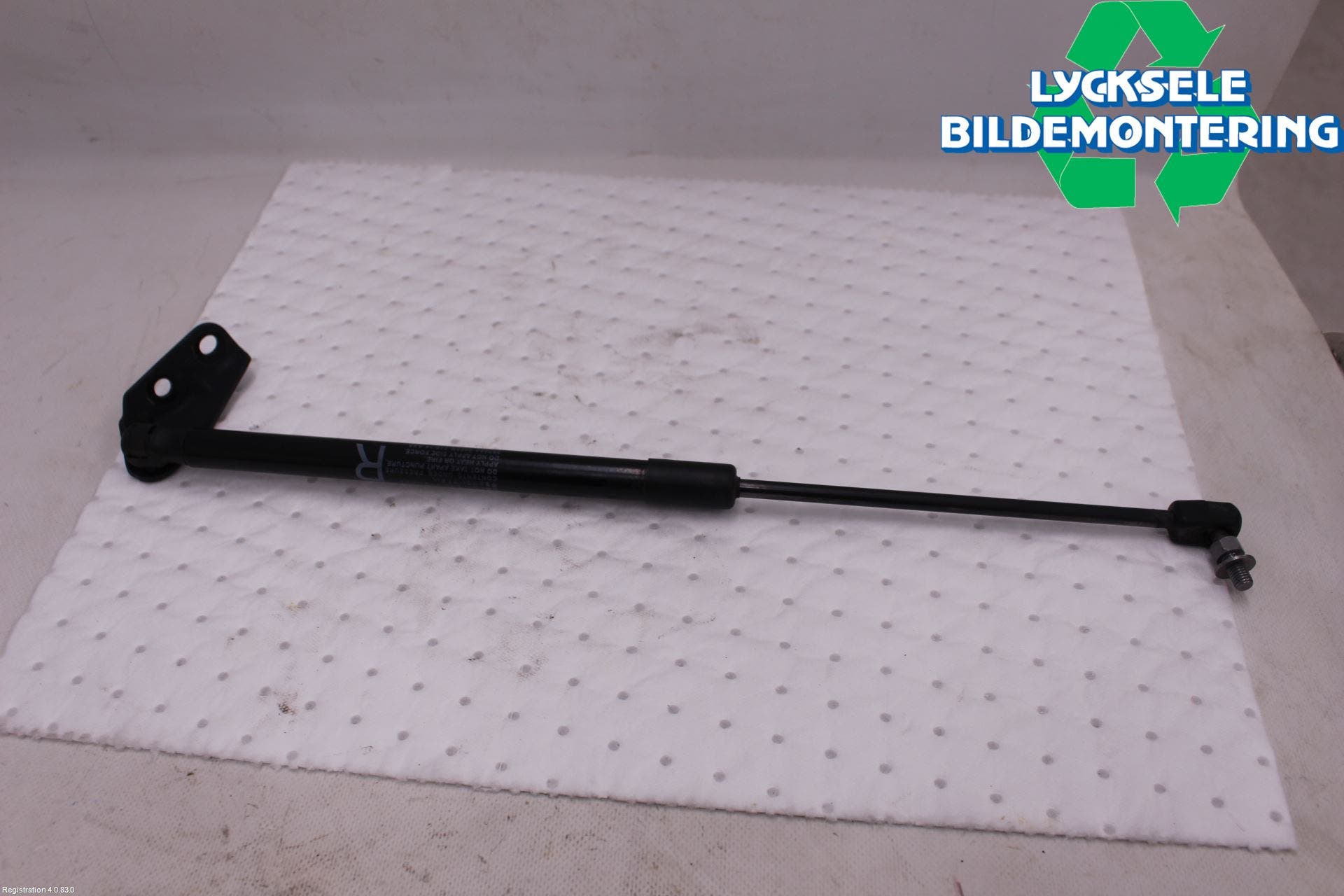 Suzuki SX4 S-CROSS 14-21 Gasfjäder Baklucka