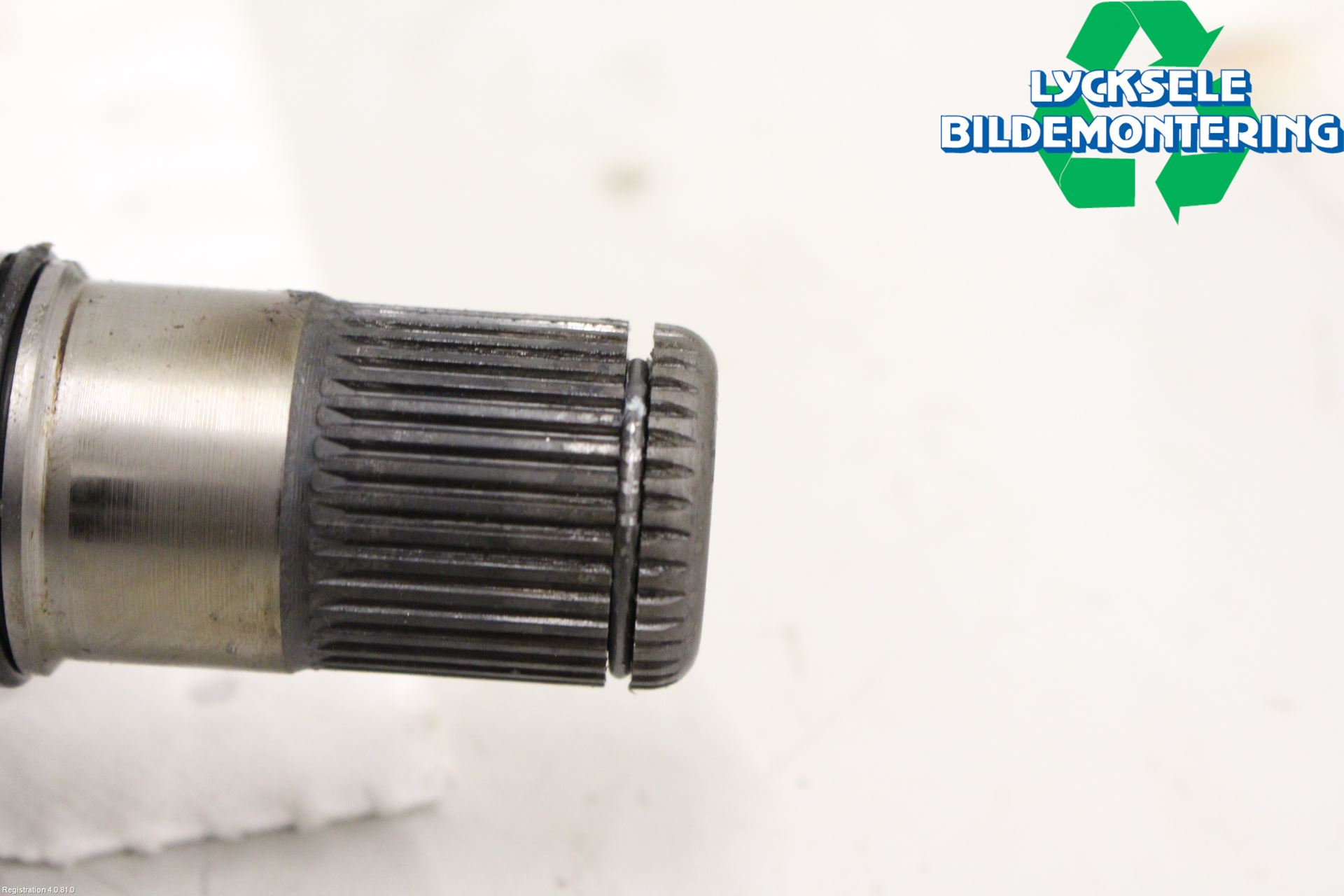 Volkswagen VW PASSAT 15-19 Drivaxel Fram Vänster