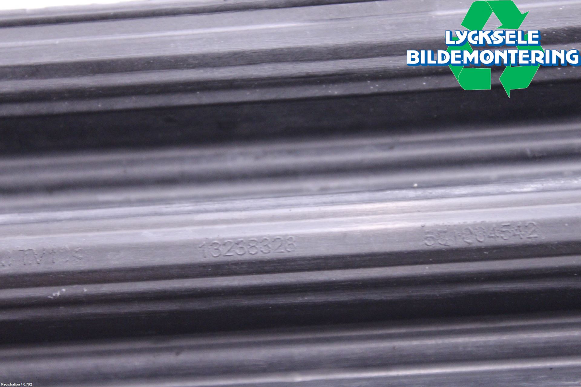 Opel INSIGNIA 09-16 Grilldel Vänster