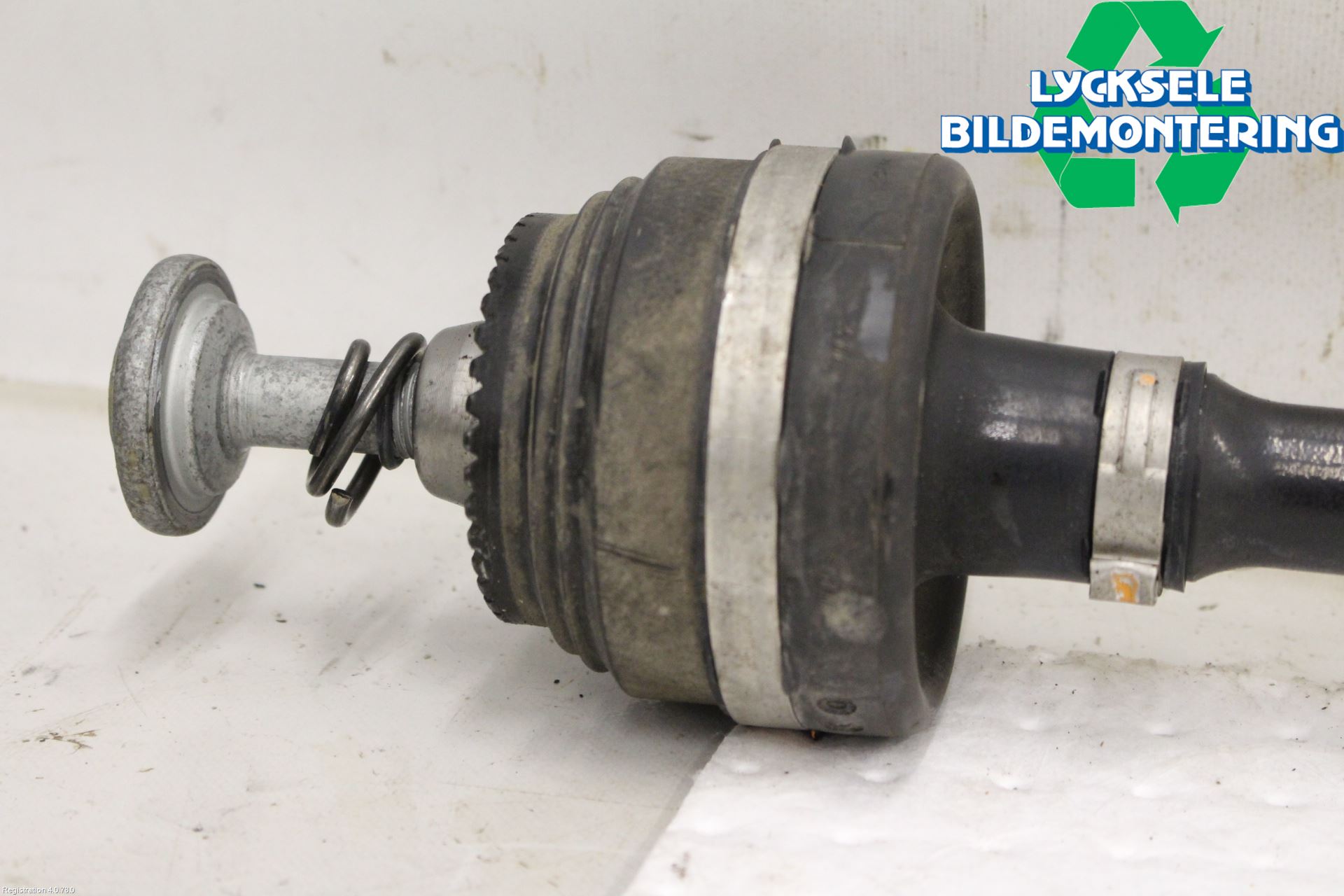 BMW X3 G01 18- Drivaxel Bak Vänster