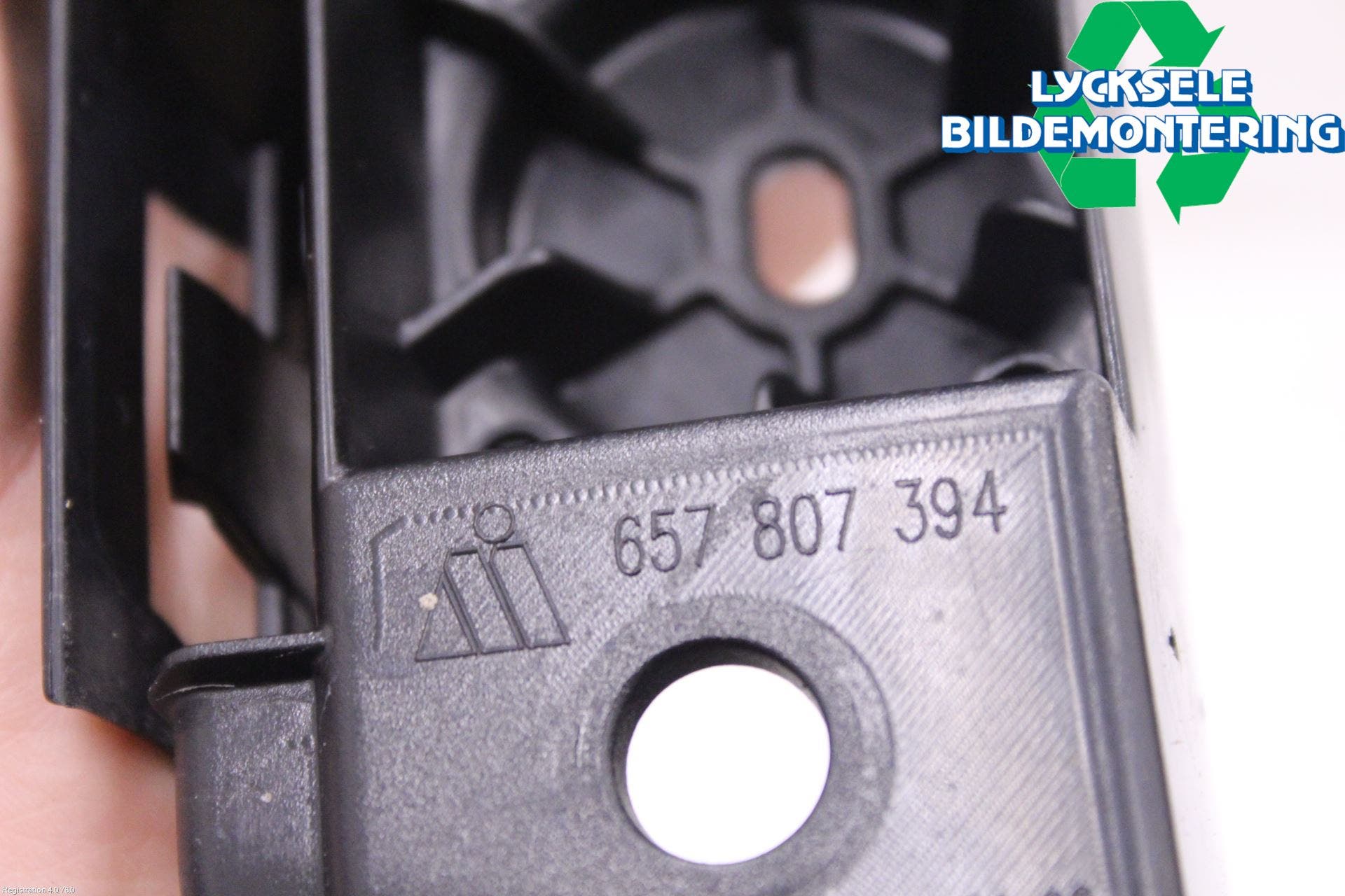 Skoda SCALA 19- Stötfångarfäste Bak Hö