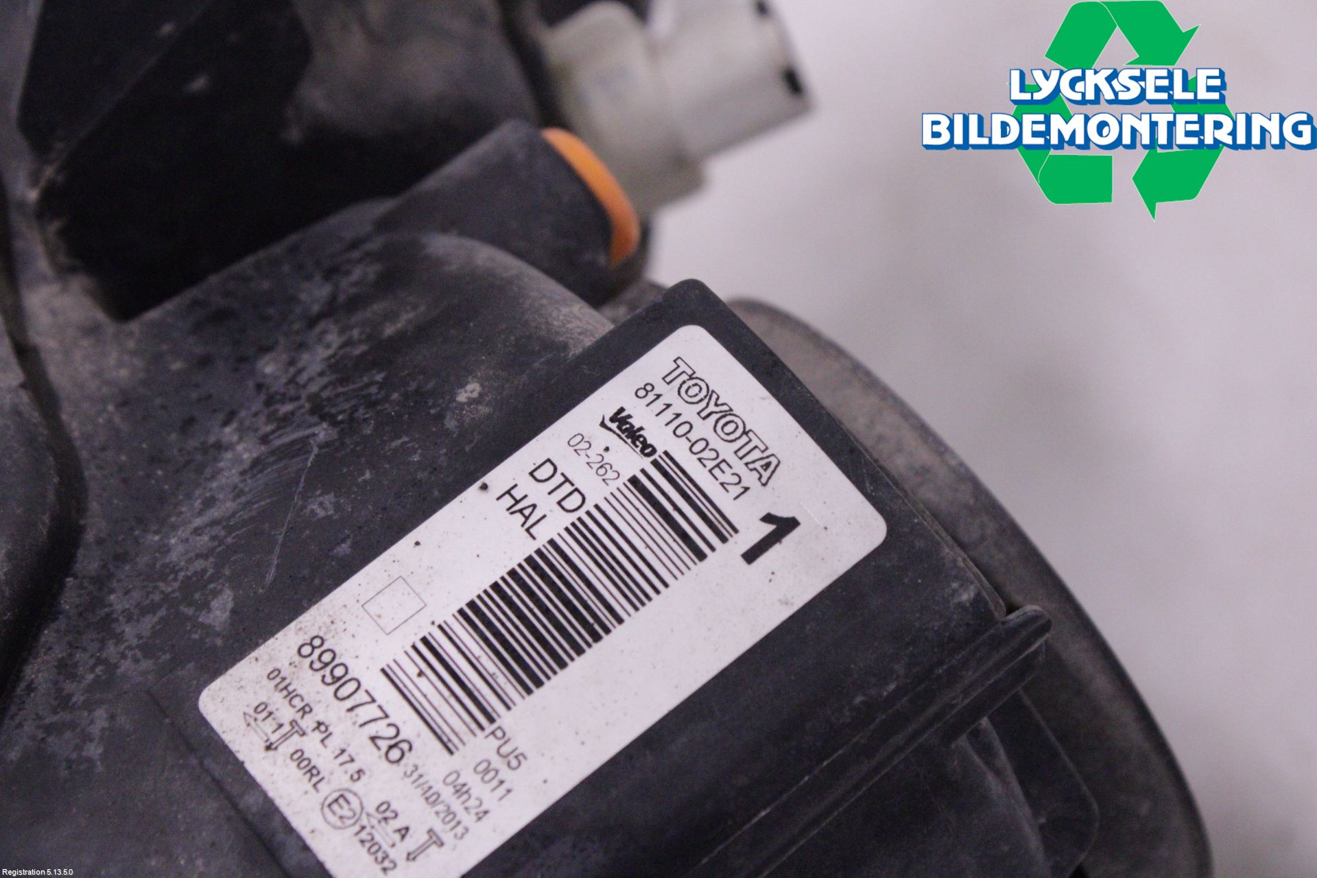 Toyota AURIS 13-19 Strålkastare Höger