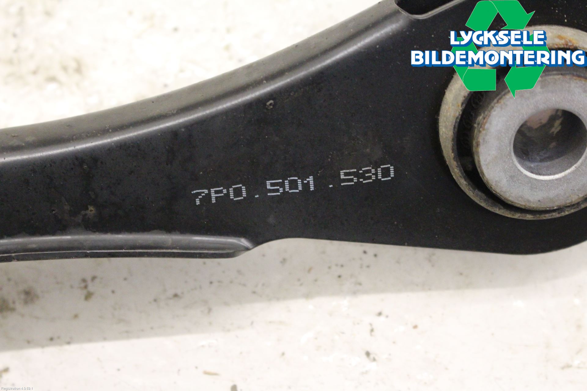 Volkswagen VW TOUAREG 7P 11-18 Bärarm Bak Höger