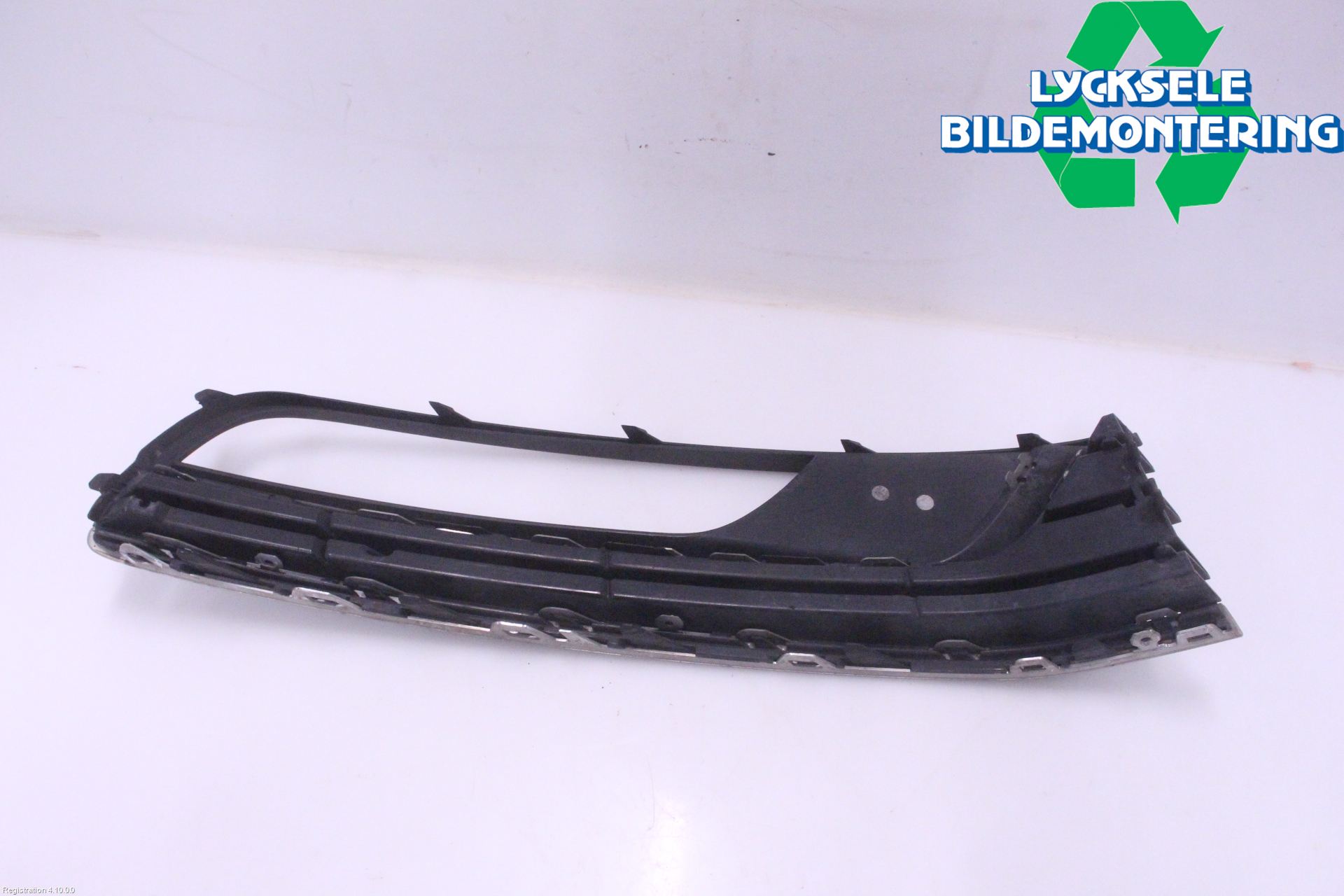 Volkswagen VW PASSAT 11-14 Dimljussarg Fram